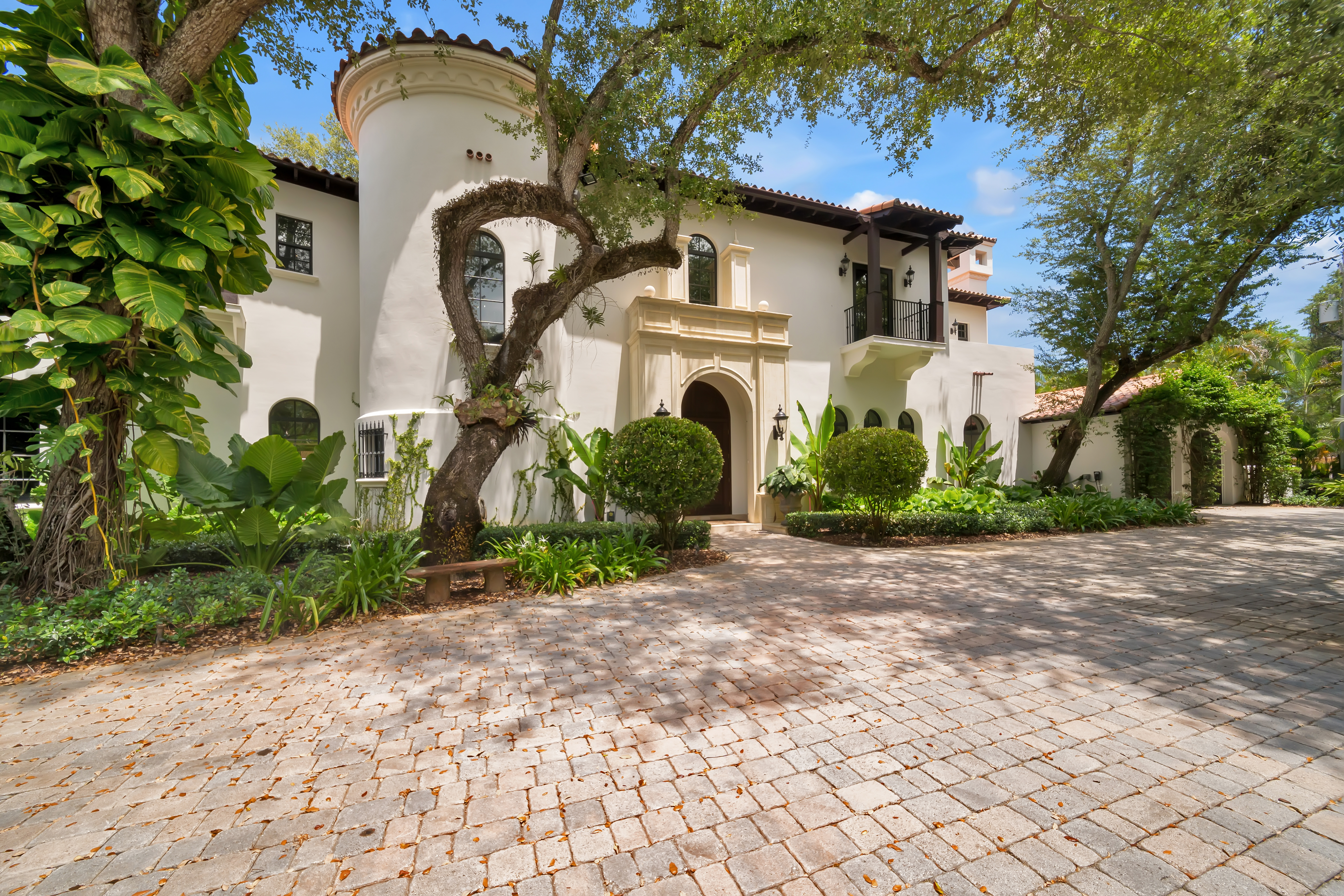 8301 SW 53rd Avenue Miami FL 33143