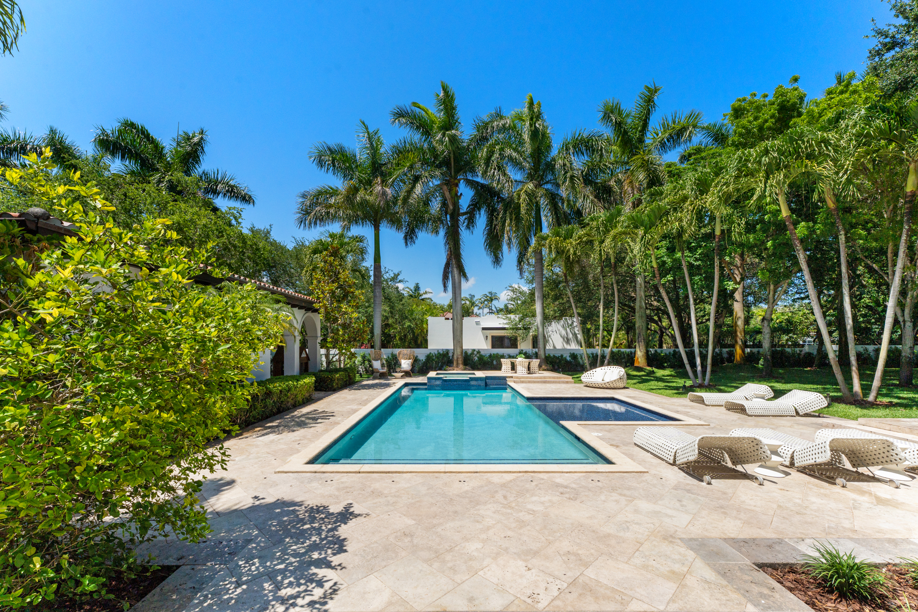 12575 Pine Needle Lane Pinecrest FL 33156