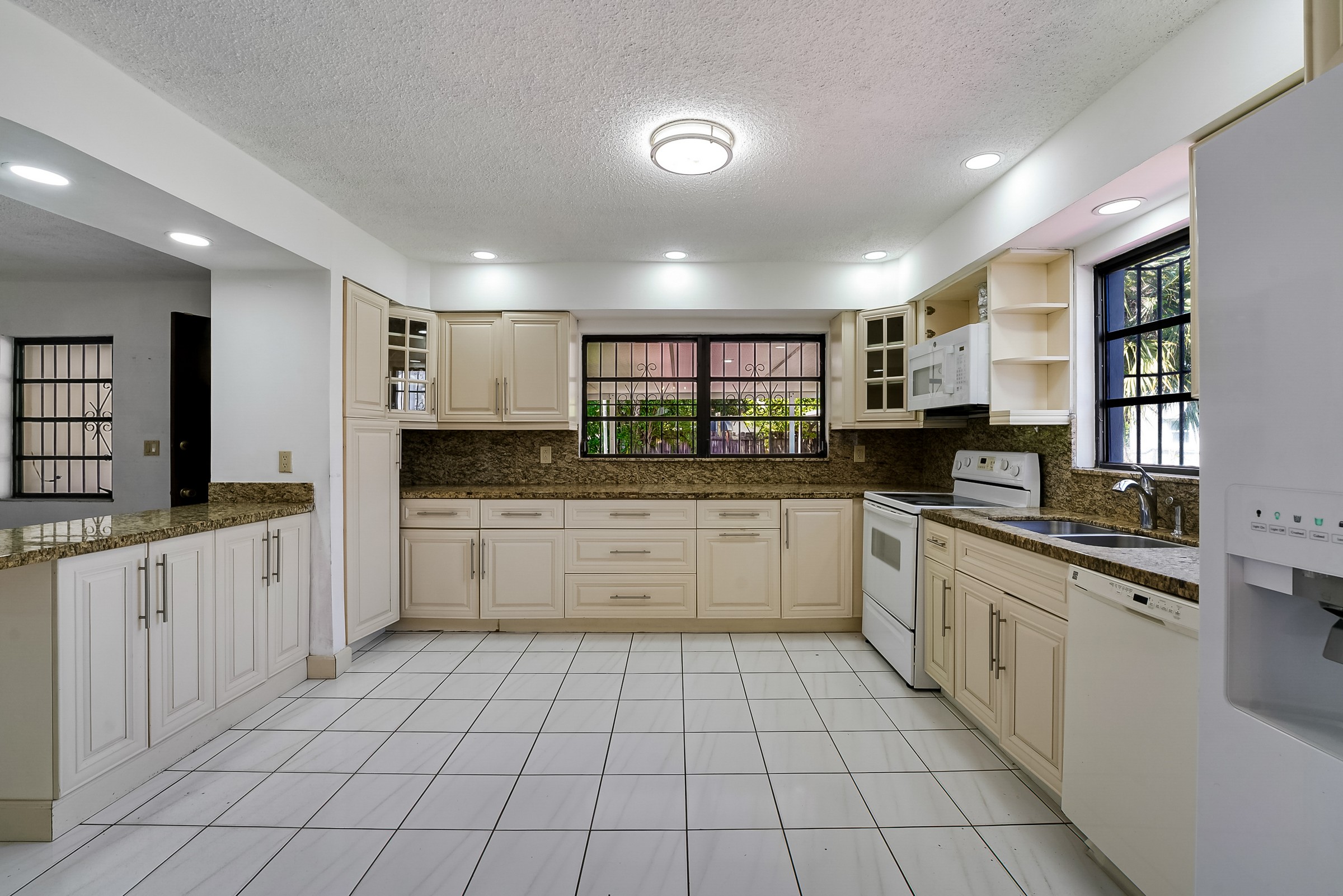 1735 SW 15th Street Miami FL 33145