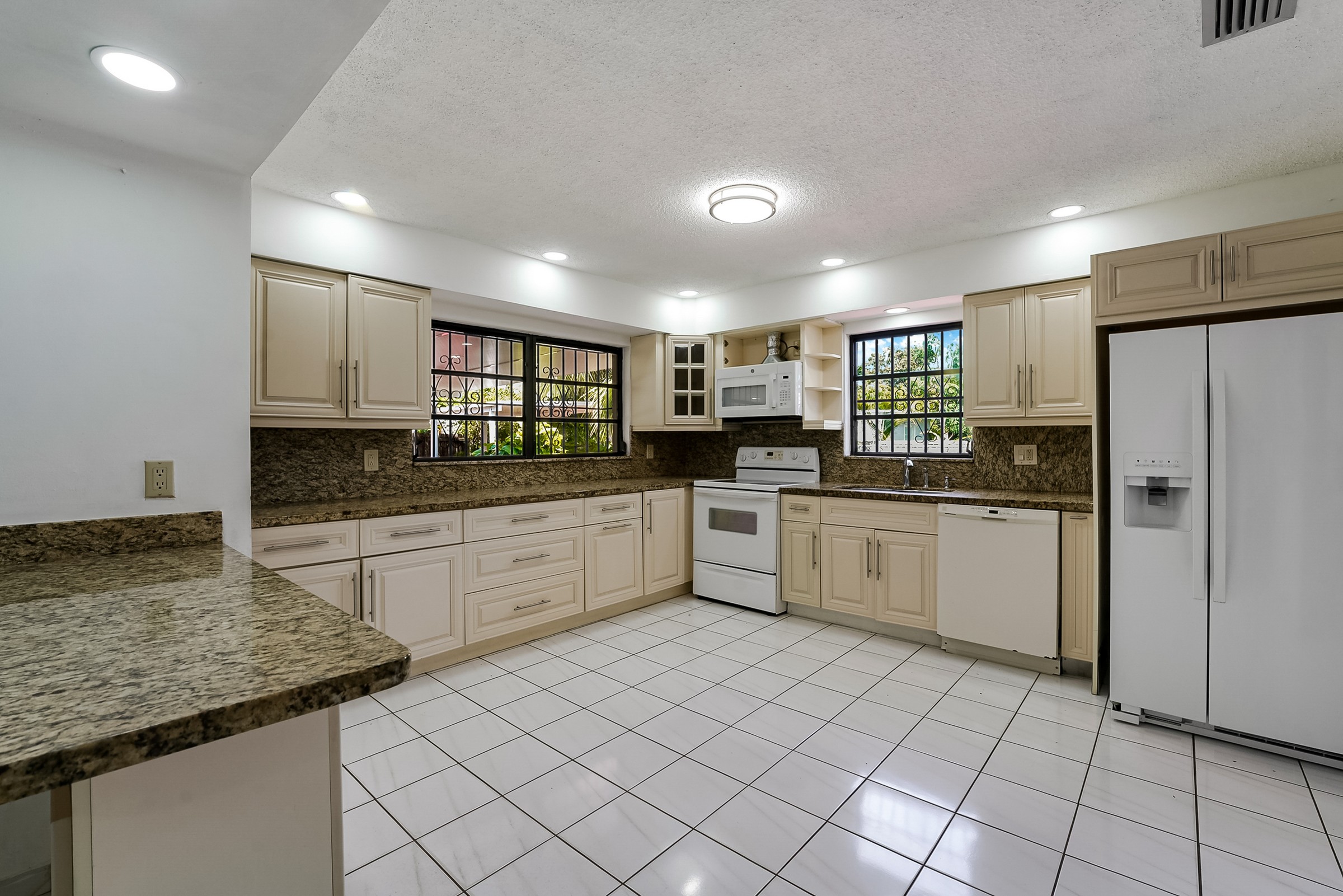 1735 SW 15th Street Miami FL 33145