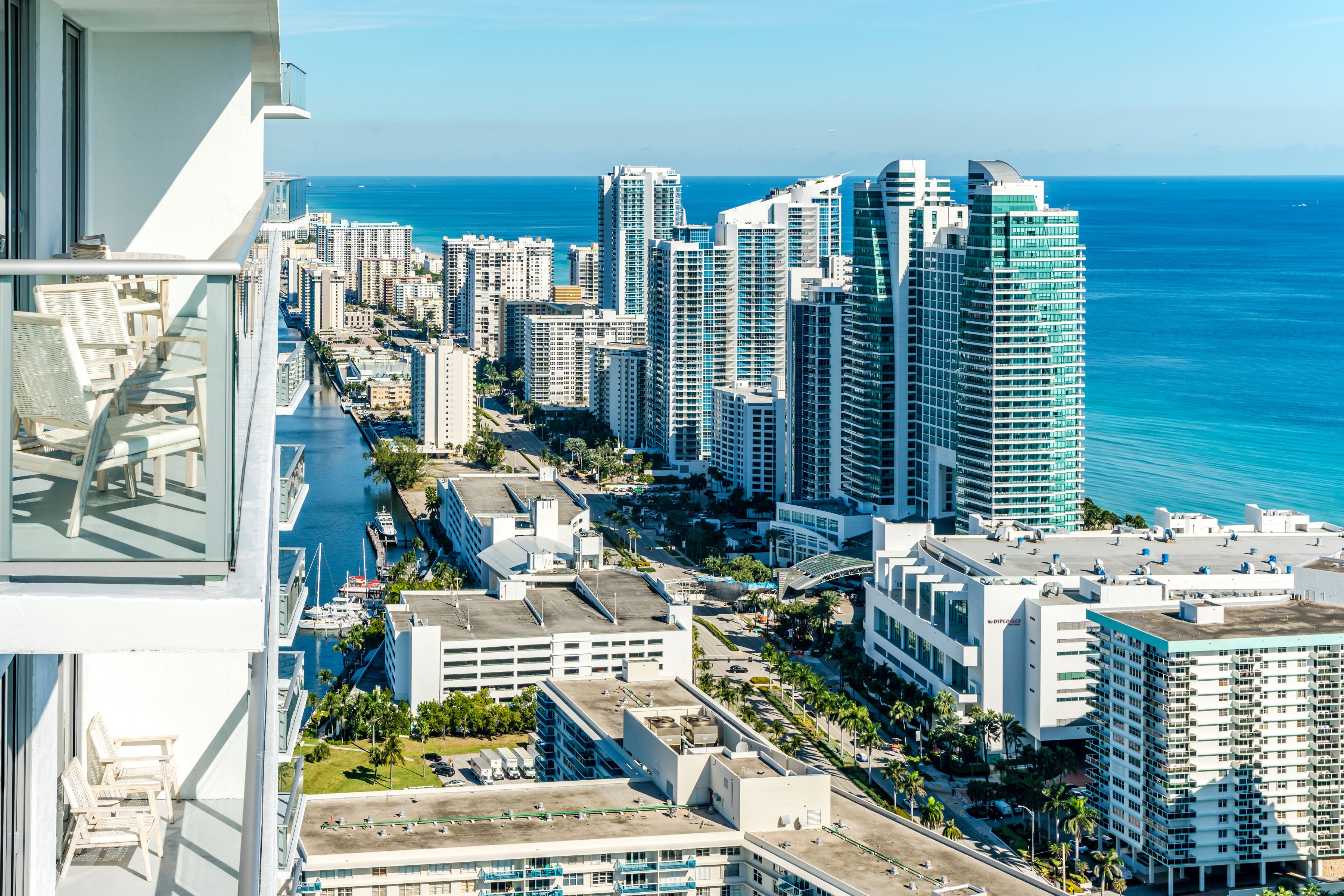 4010 S Ocean Drive Hollywood FL 33019