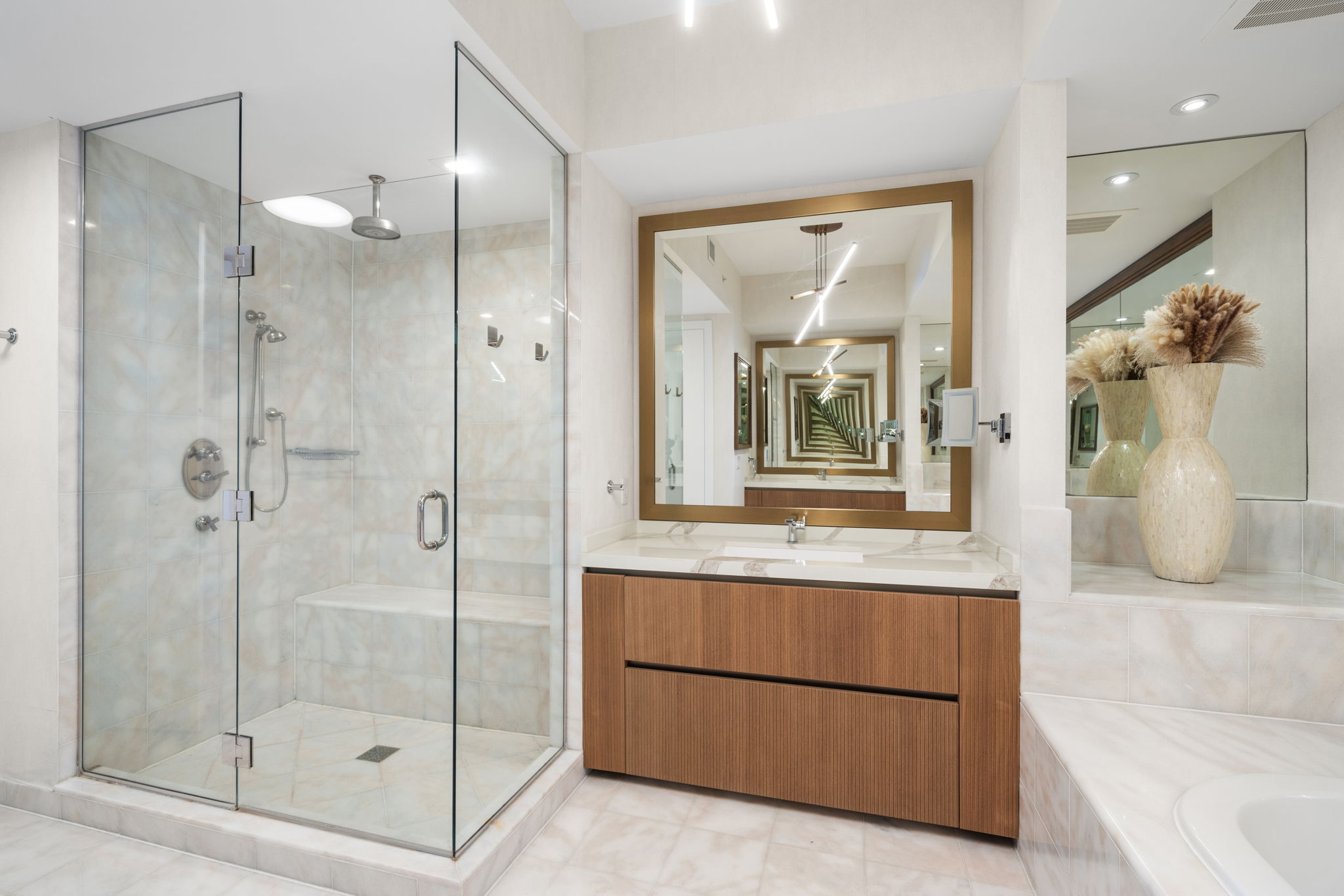 50 S Pointe Drive Miami Beach FL 33139