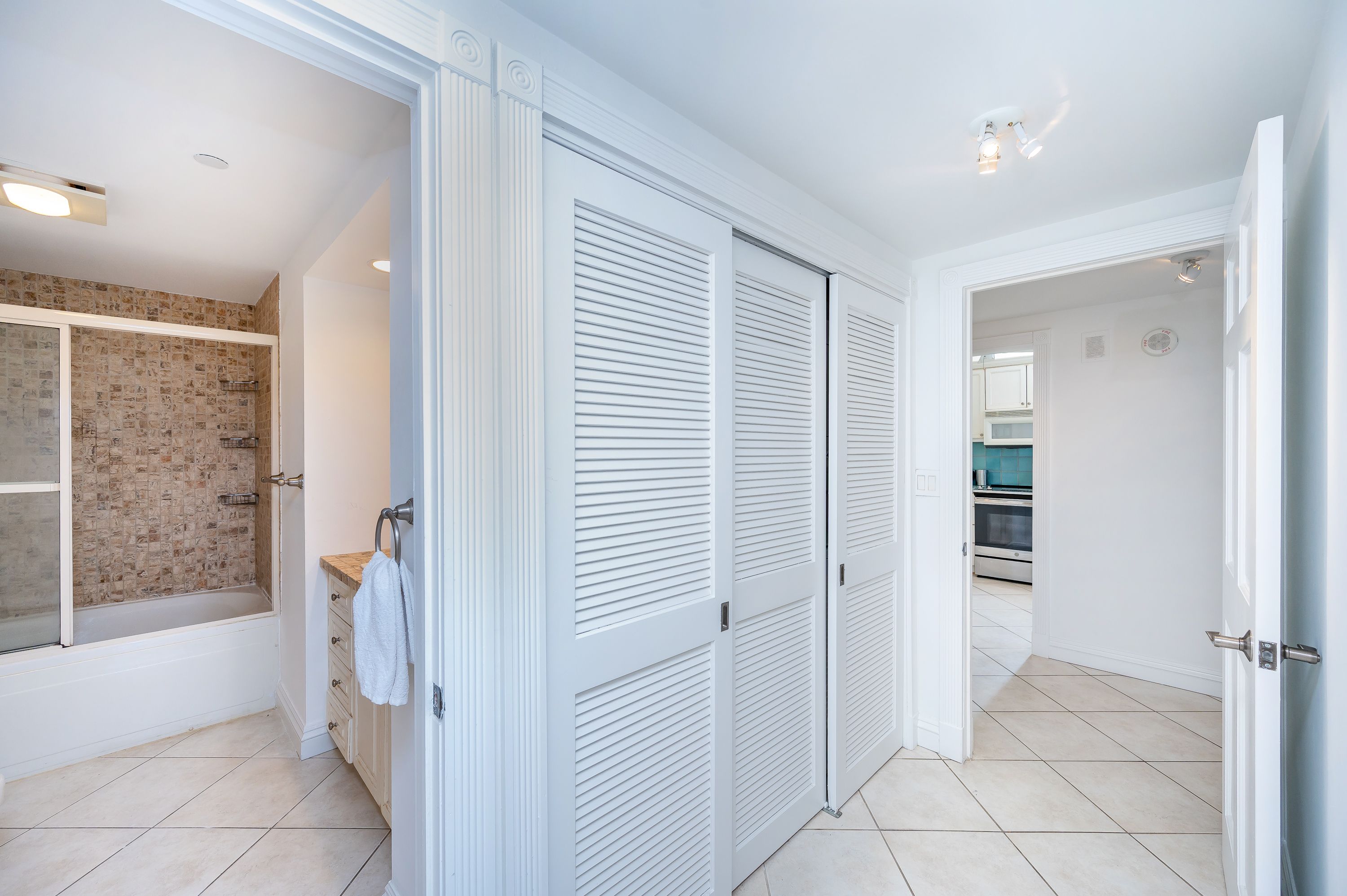 201 Crandon Boulevard Key Biscayne FL 33149