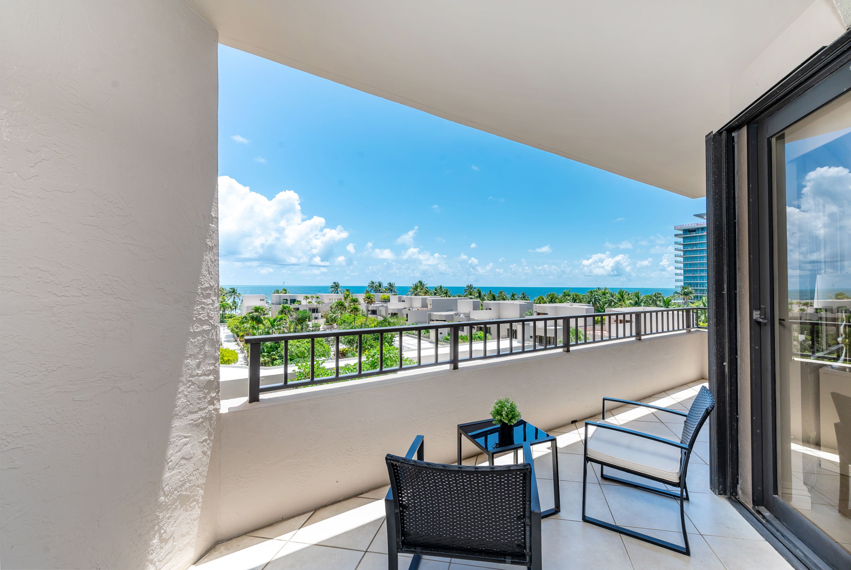 201 Crandon Boulevard Key Biscayne FL 33149