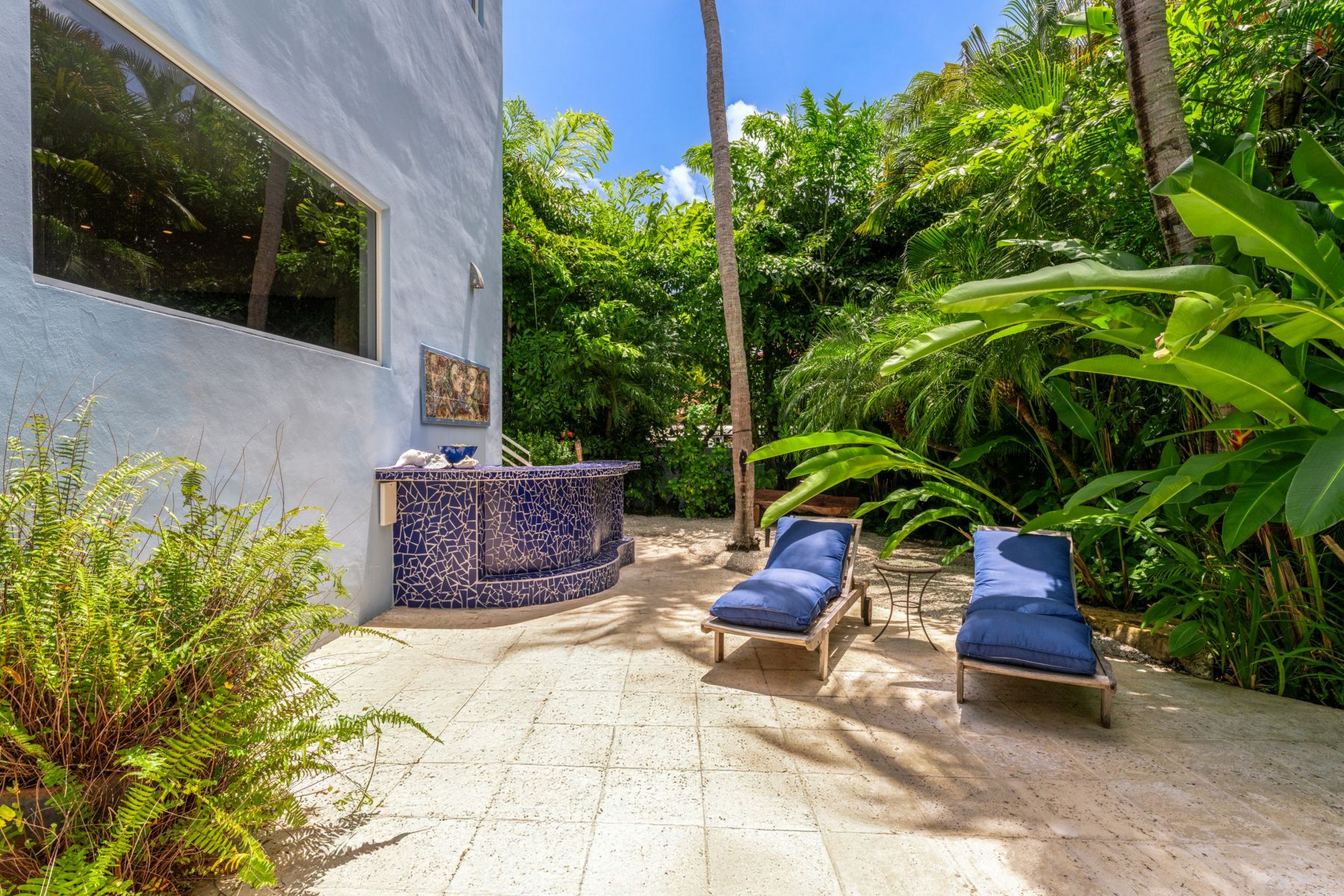 690 Warren Lane Key Biscayne FL 33149