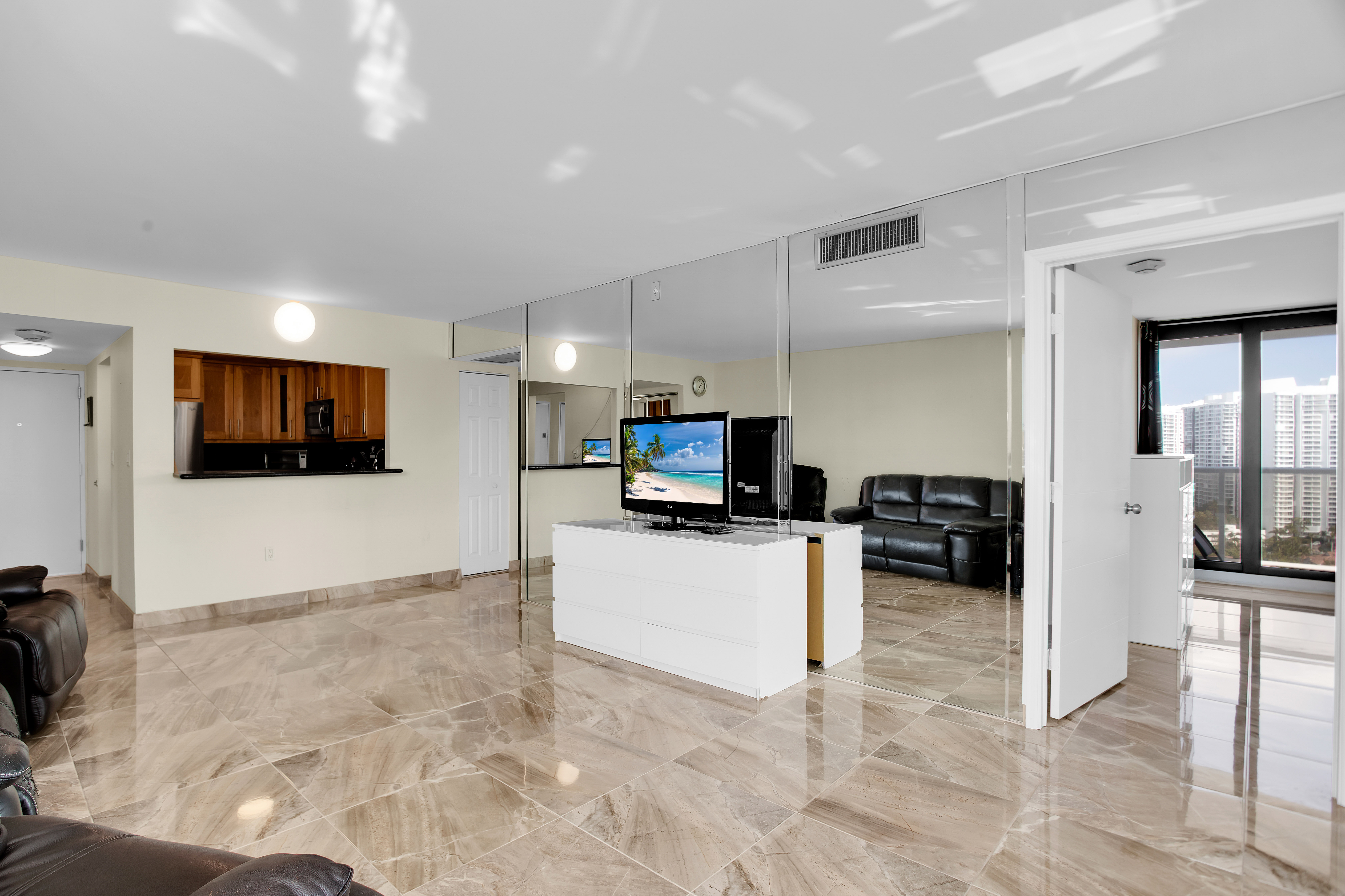 3701 N Country Club Drive Aventura FL 33180