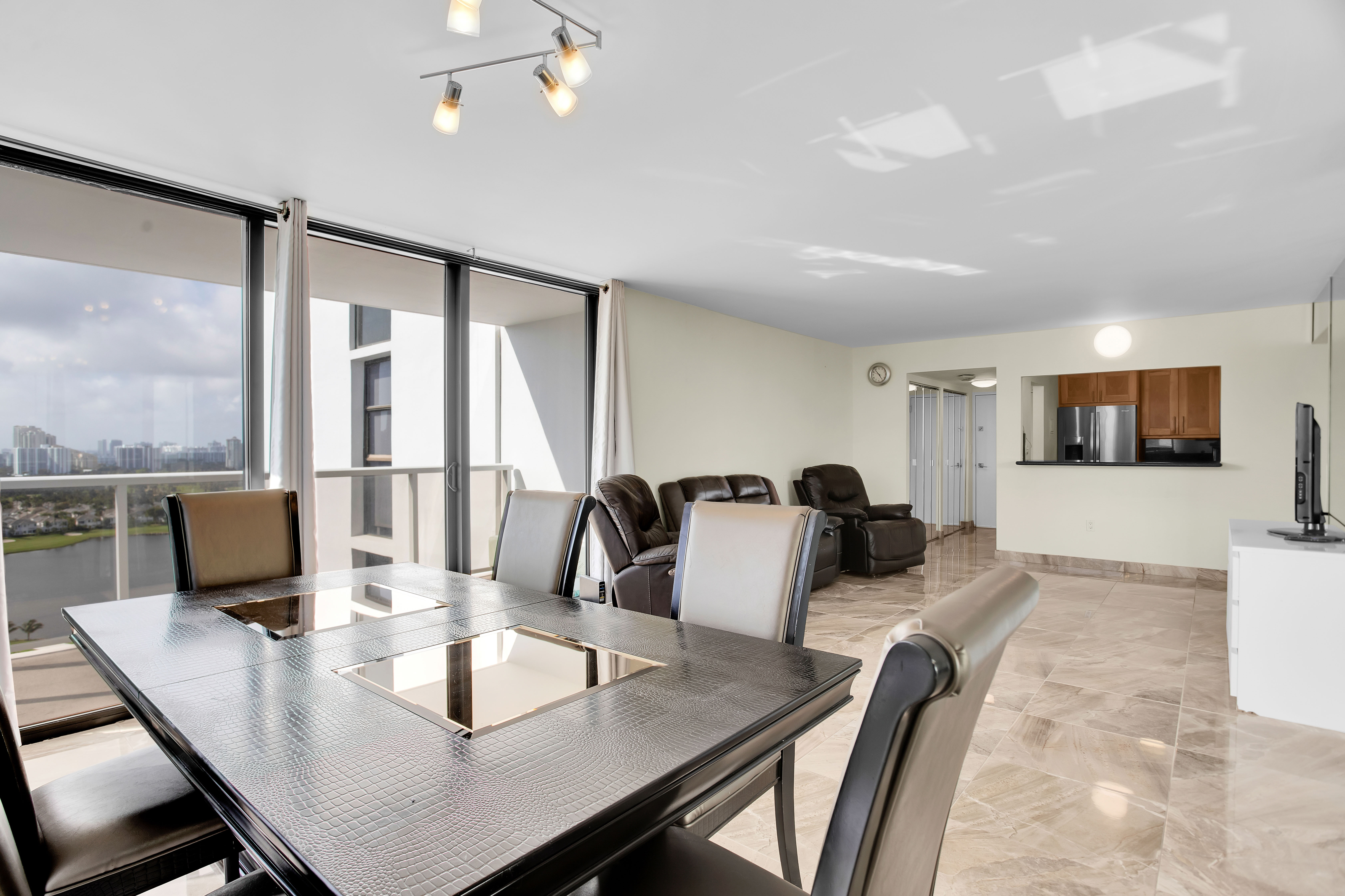 3701 N Country Club Drive Aventura FL 33180