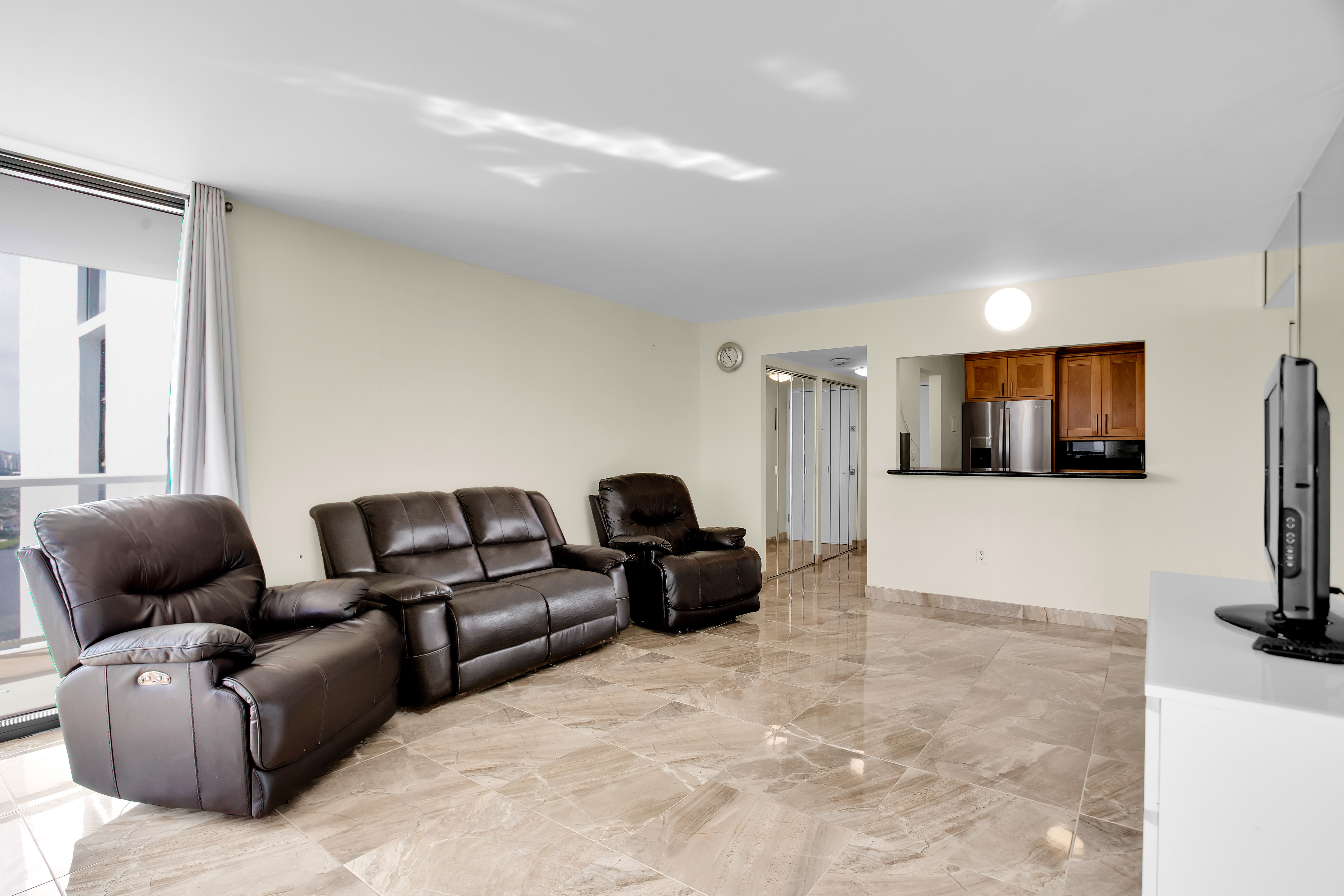 3701 N Country Club Drive Aventura FL 33180