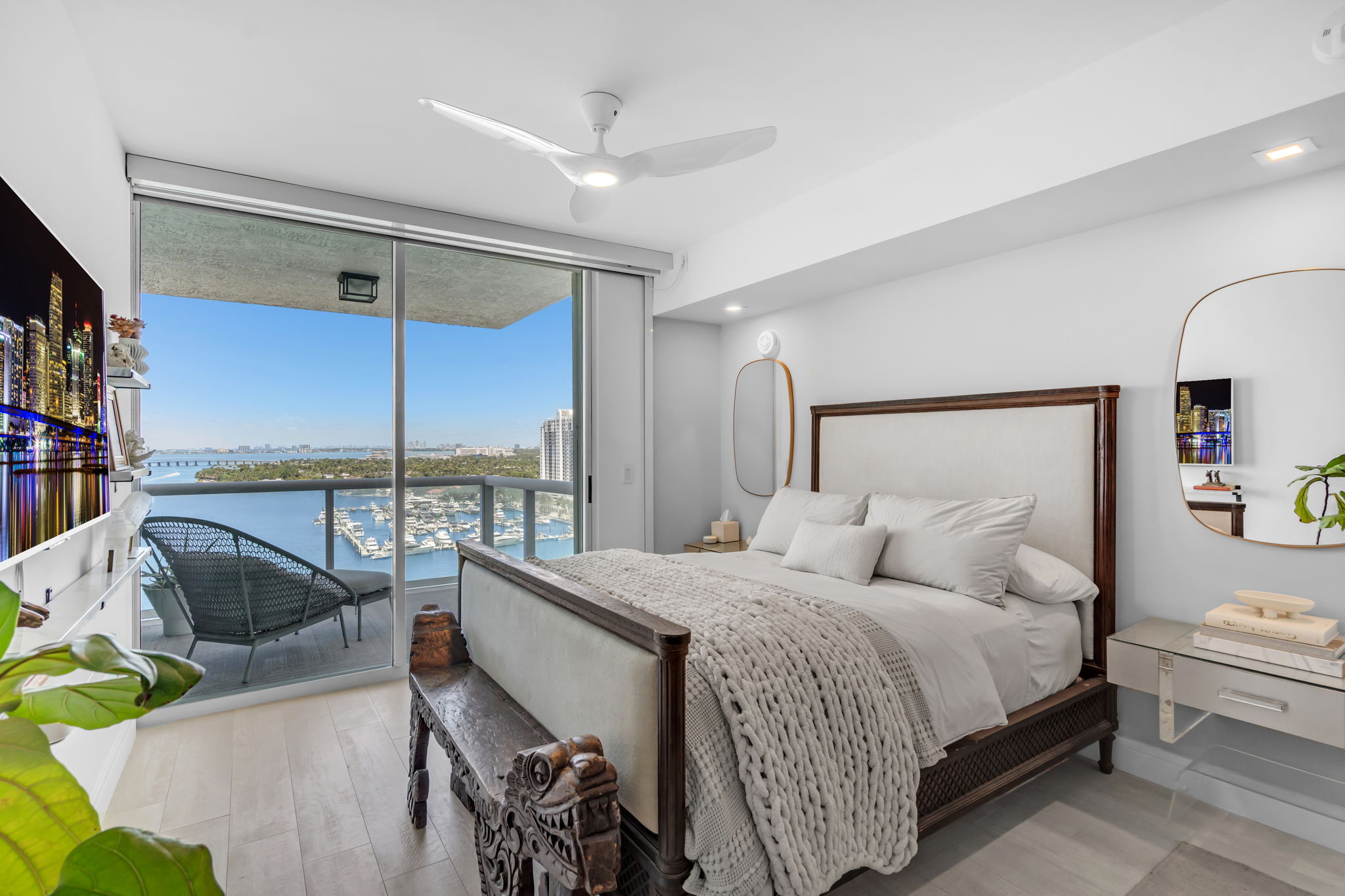10 Venetian Way Miami Beach FL 33139