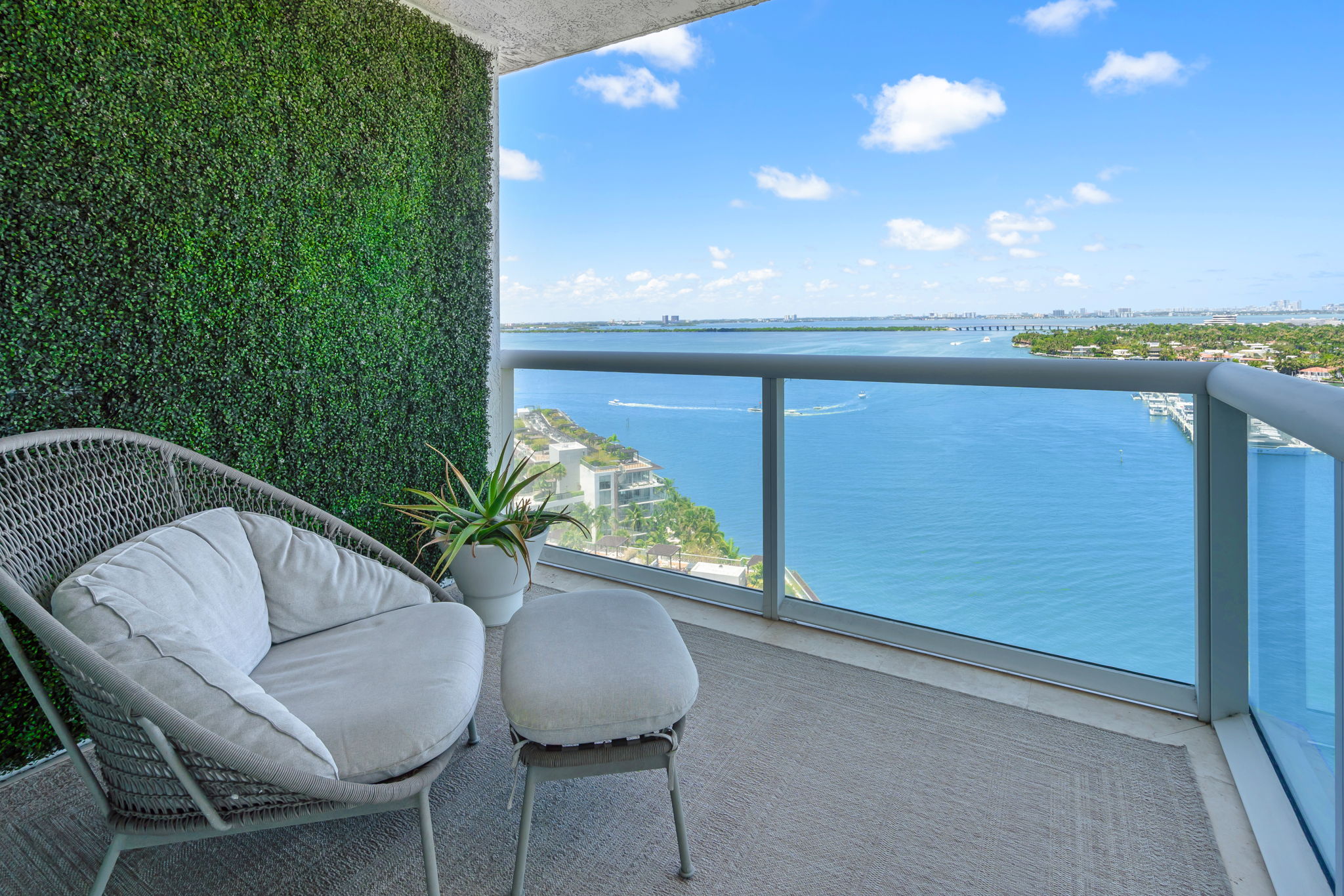 10 Venetian Way Miami Beach FL 33139