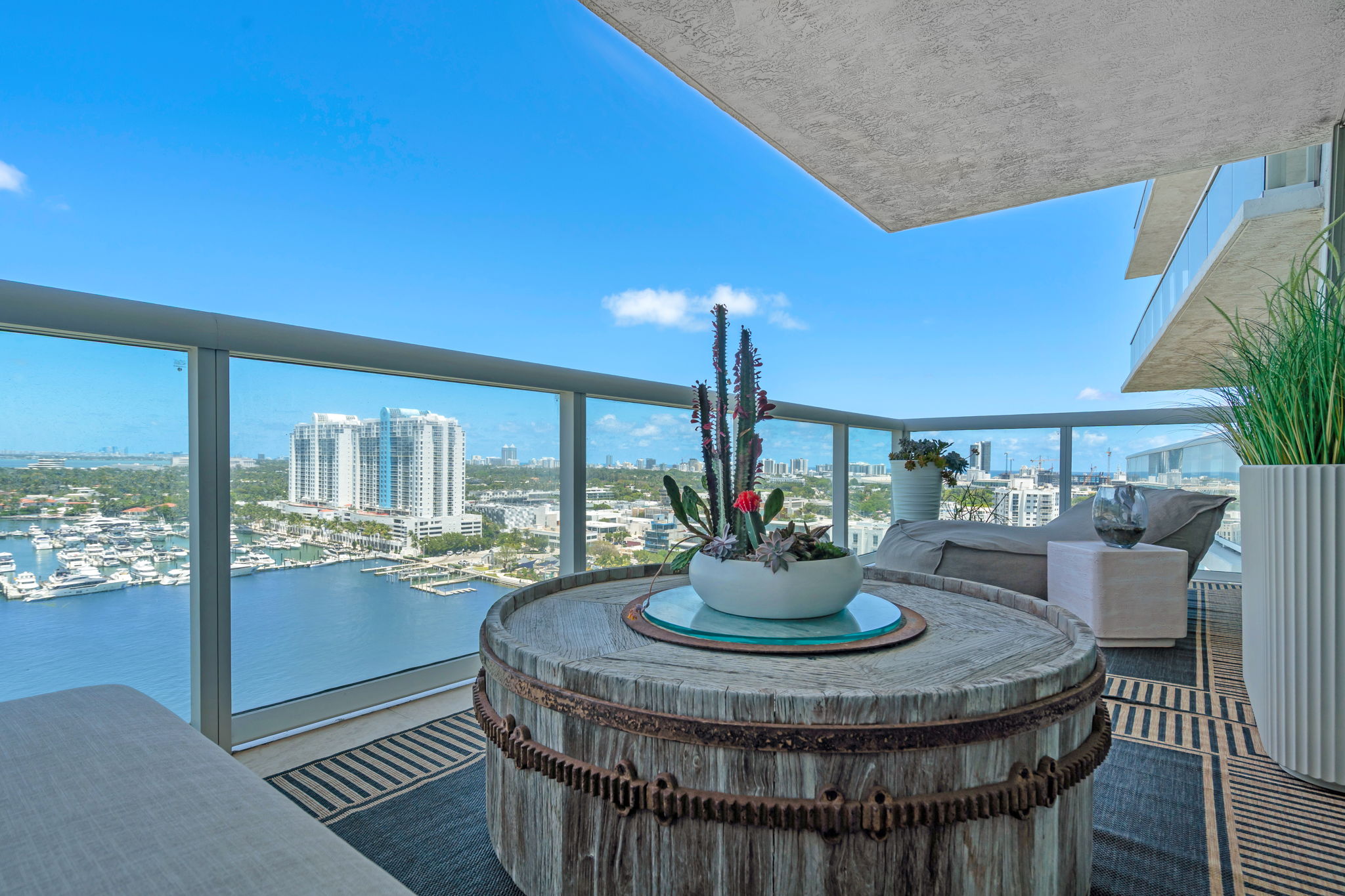 10 Venetian Way Miami Beach FL 33139