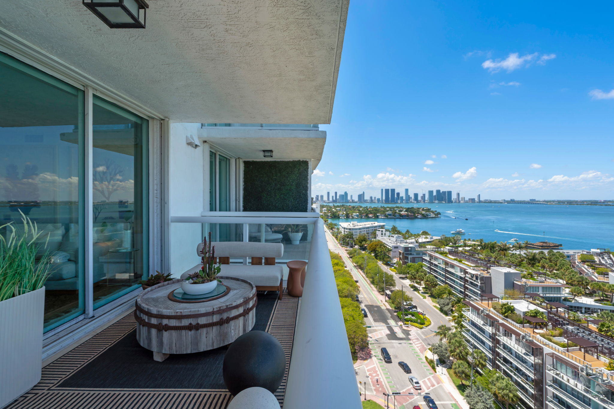 10 Venetian Way Miami Beach FL 33139