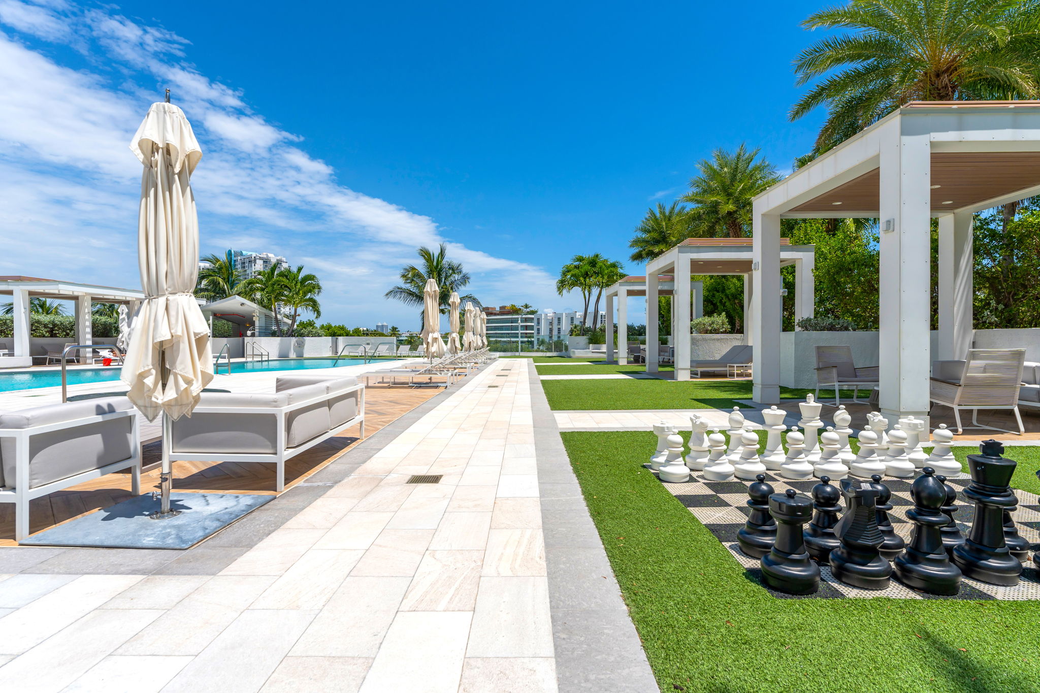 10 Venetian Way Miami Beach FL 33139
