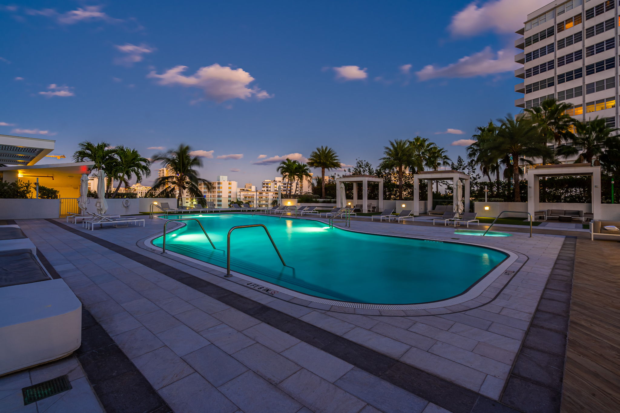 10 Venetian Way Miami Beach FL 33139