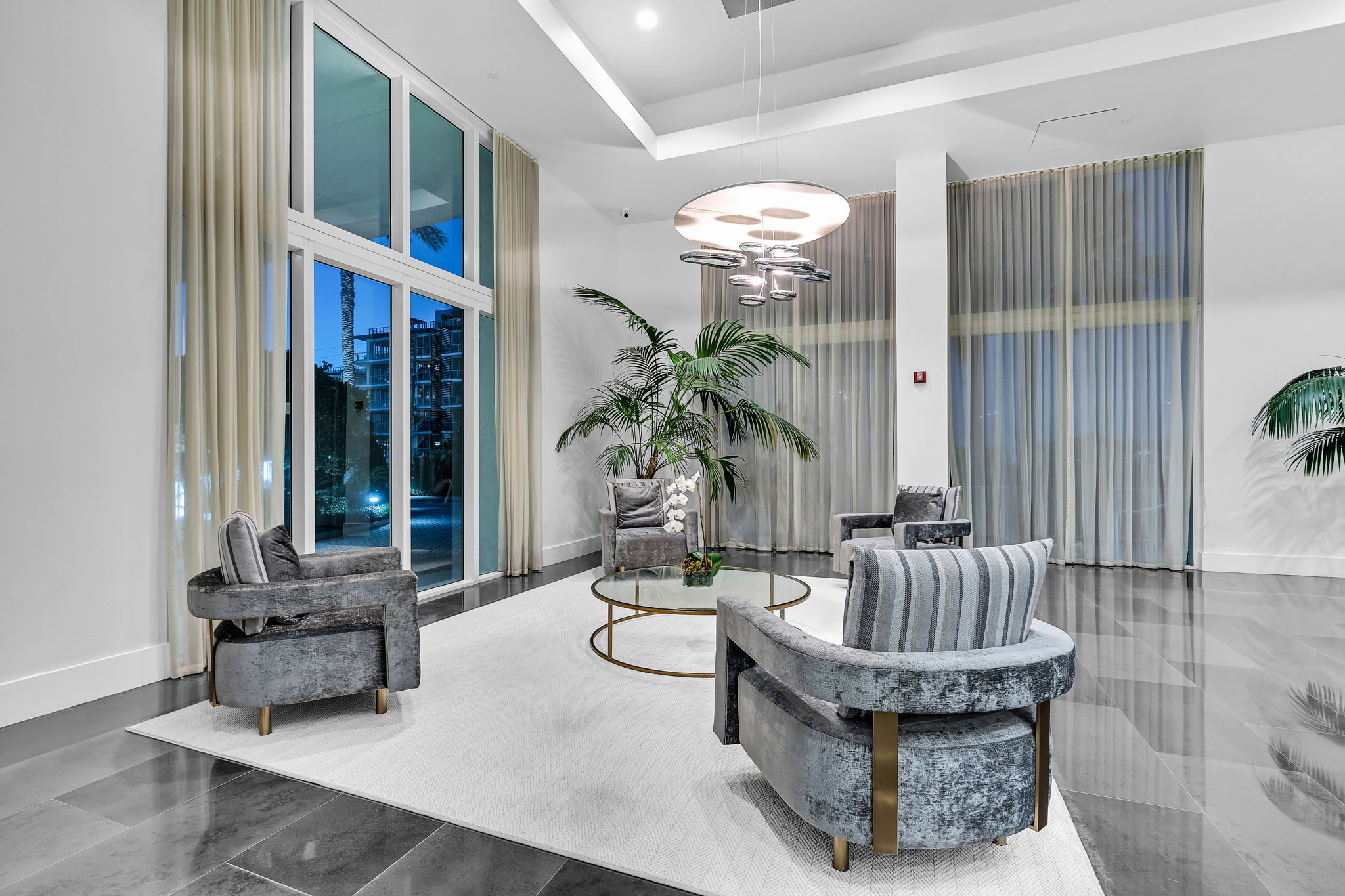 10 Venetian Way Miami Beach FL 33139