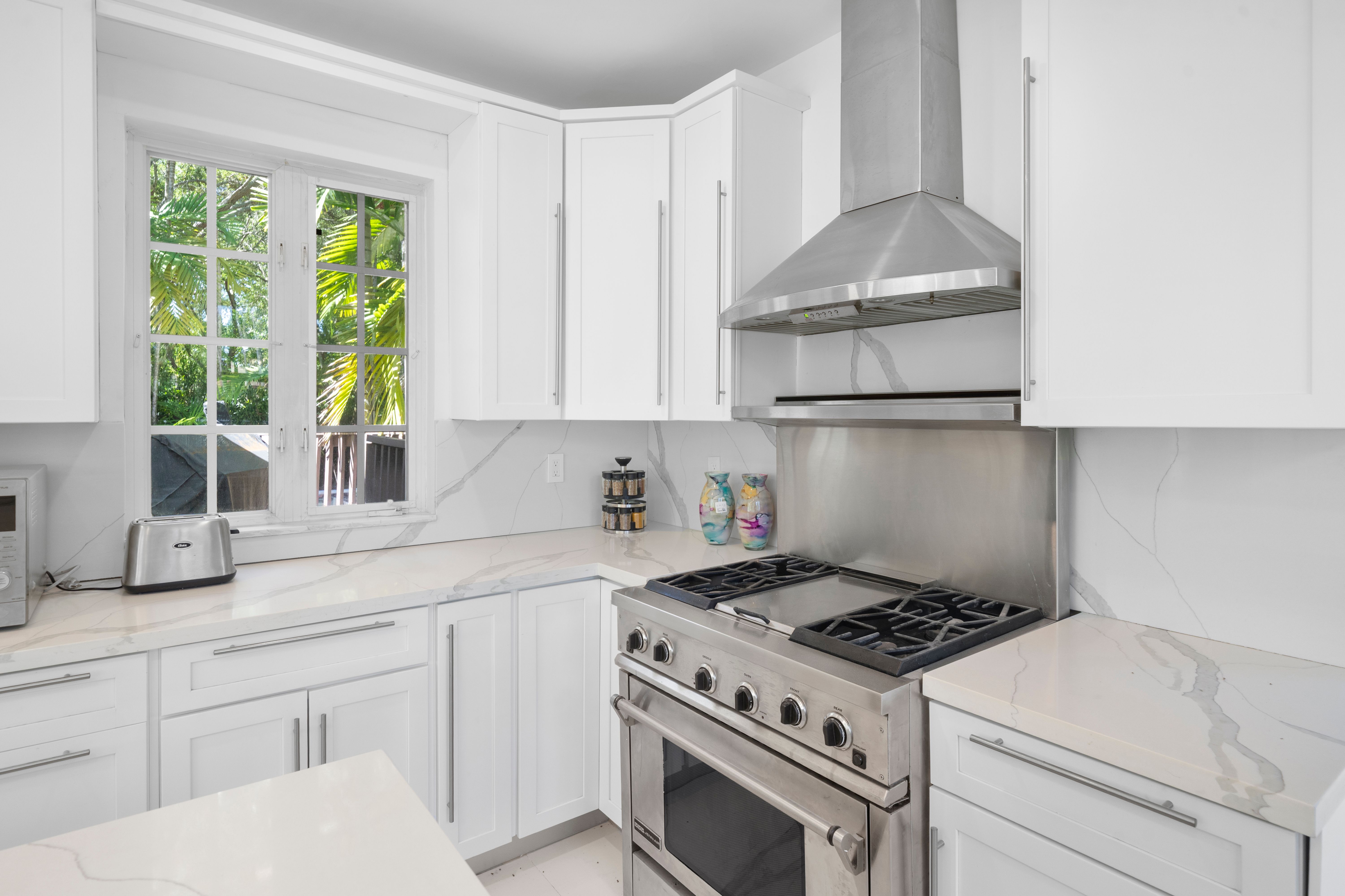 5824 Alton Road Miami Beach FL 33140