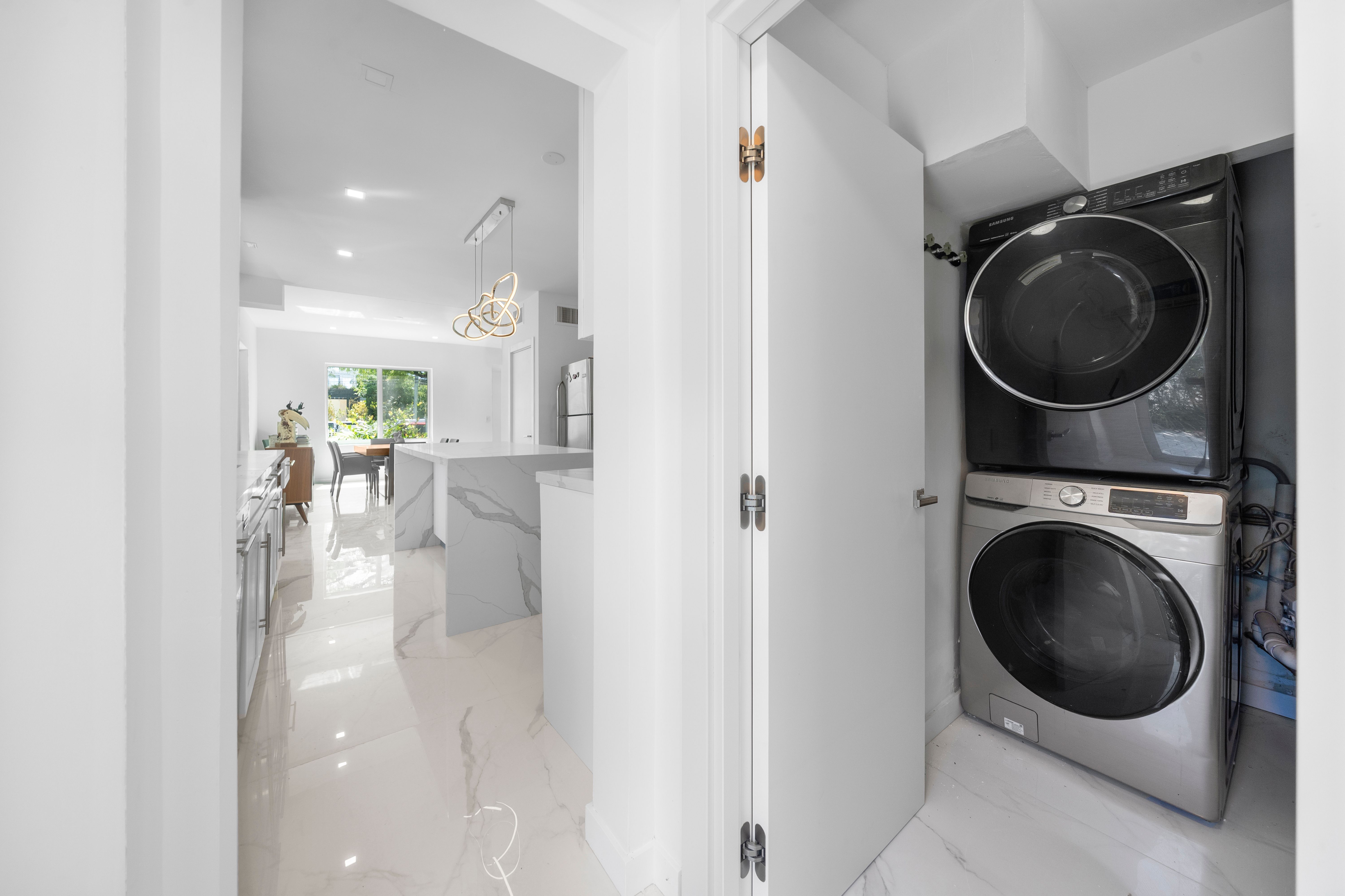 5824 Alton Road Miami Beach FL 33140