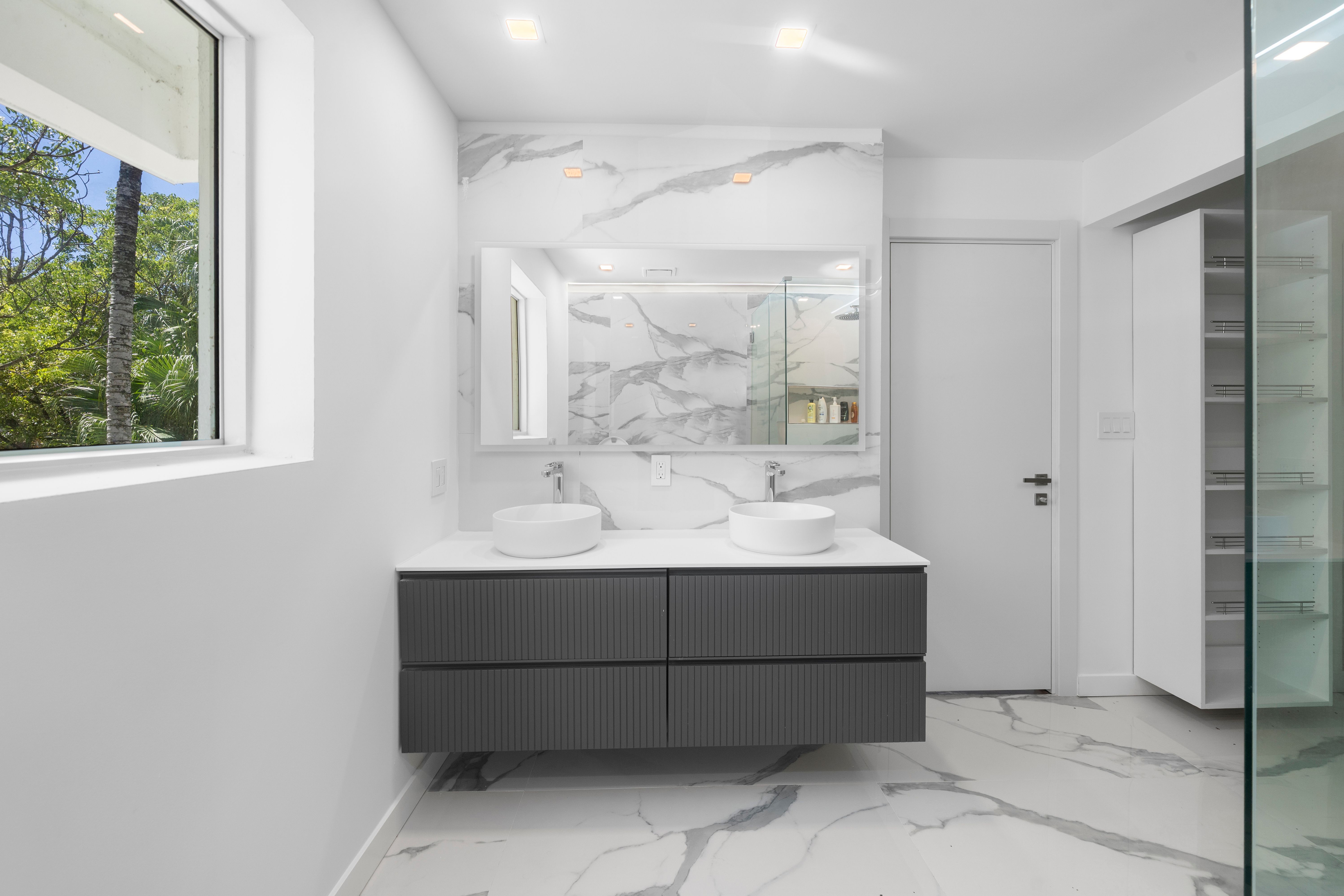 5824 Alton Road Miami Beach FL 33140