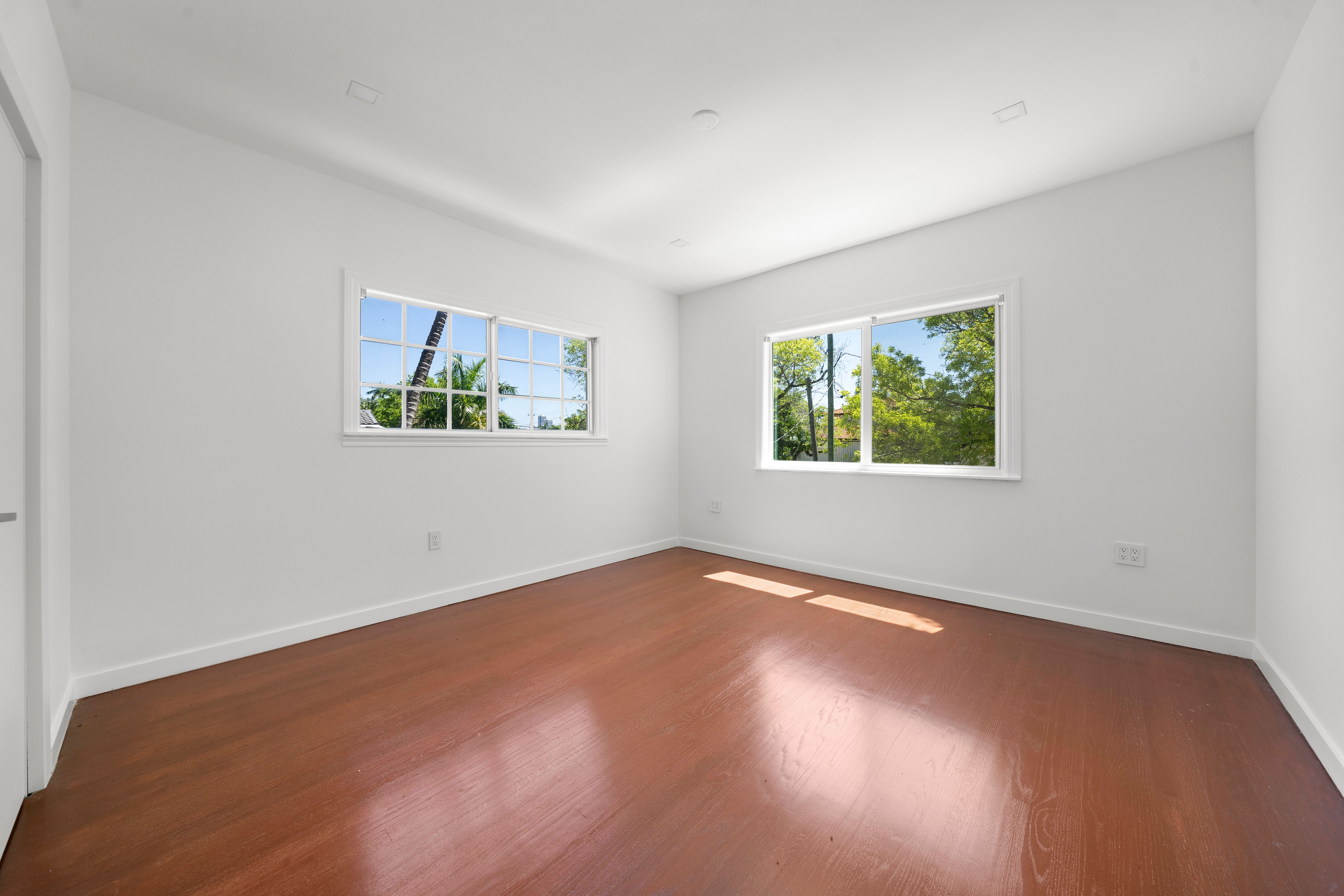 5824 Alton Road Miami Beach FL 33140
