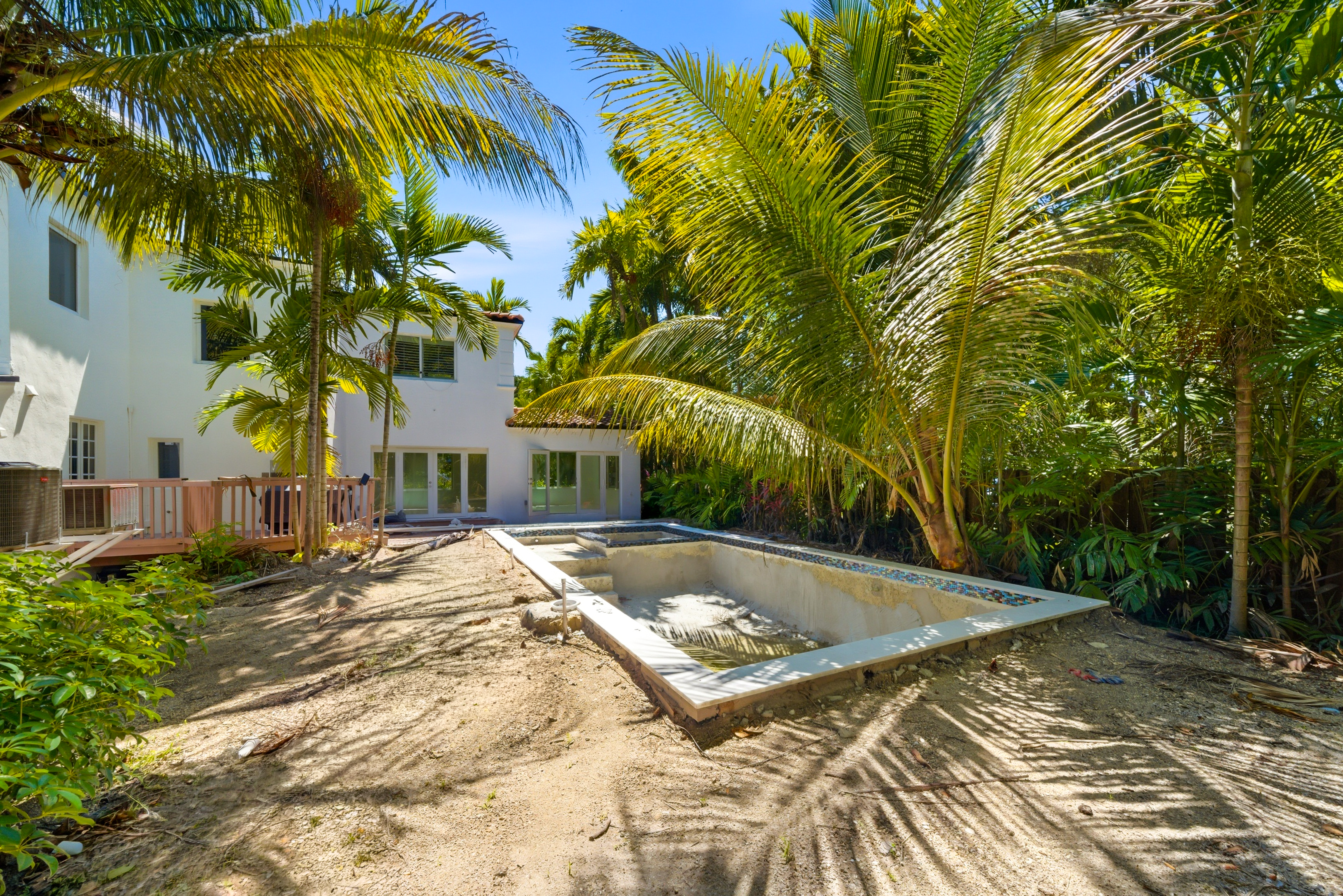5824 Alton Road Miami Beach FL 33140