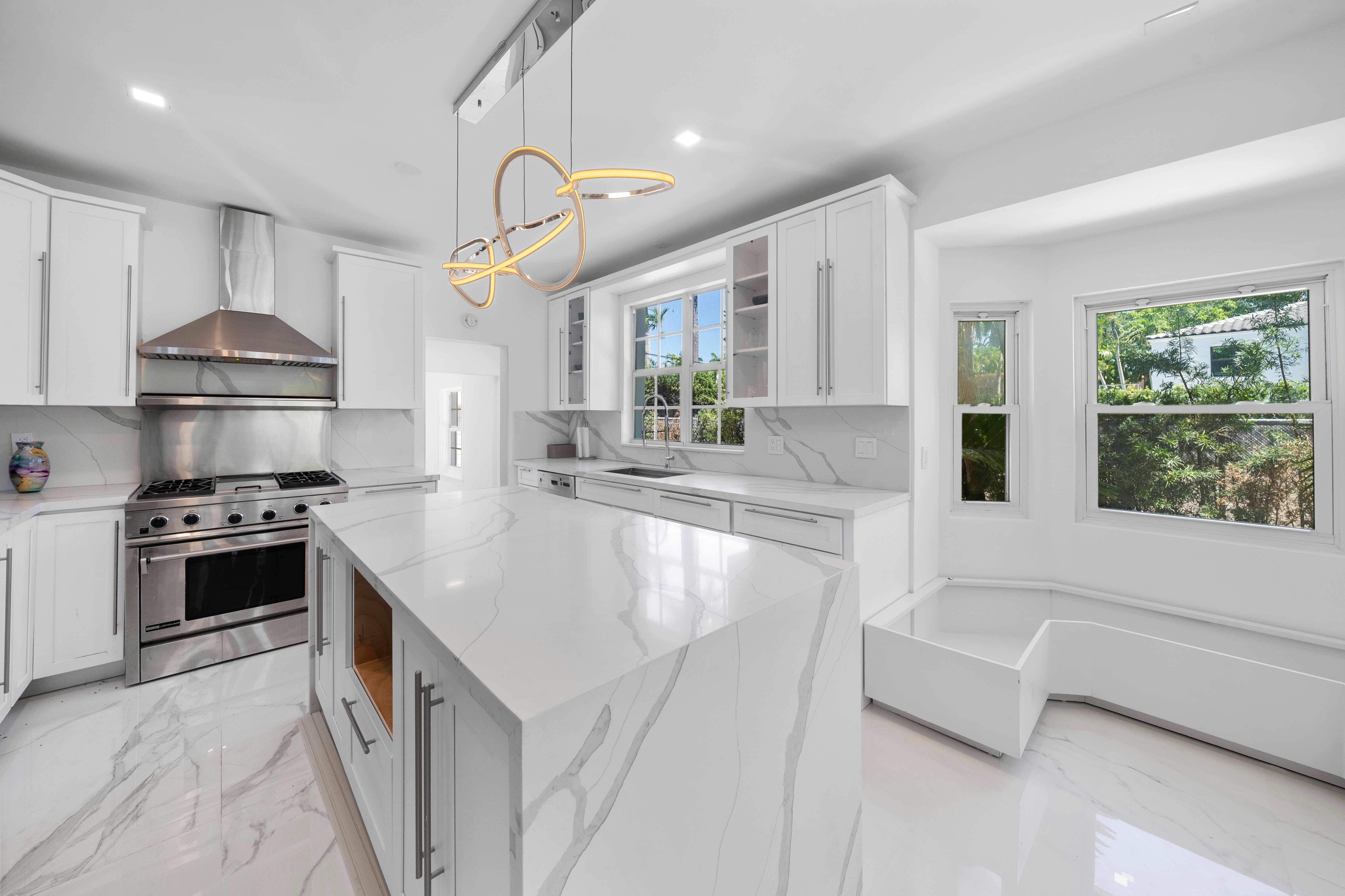 5824 Alton Road Miami Beach FL 33140