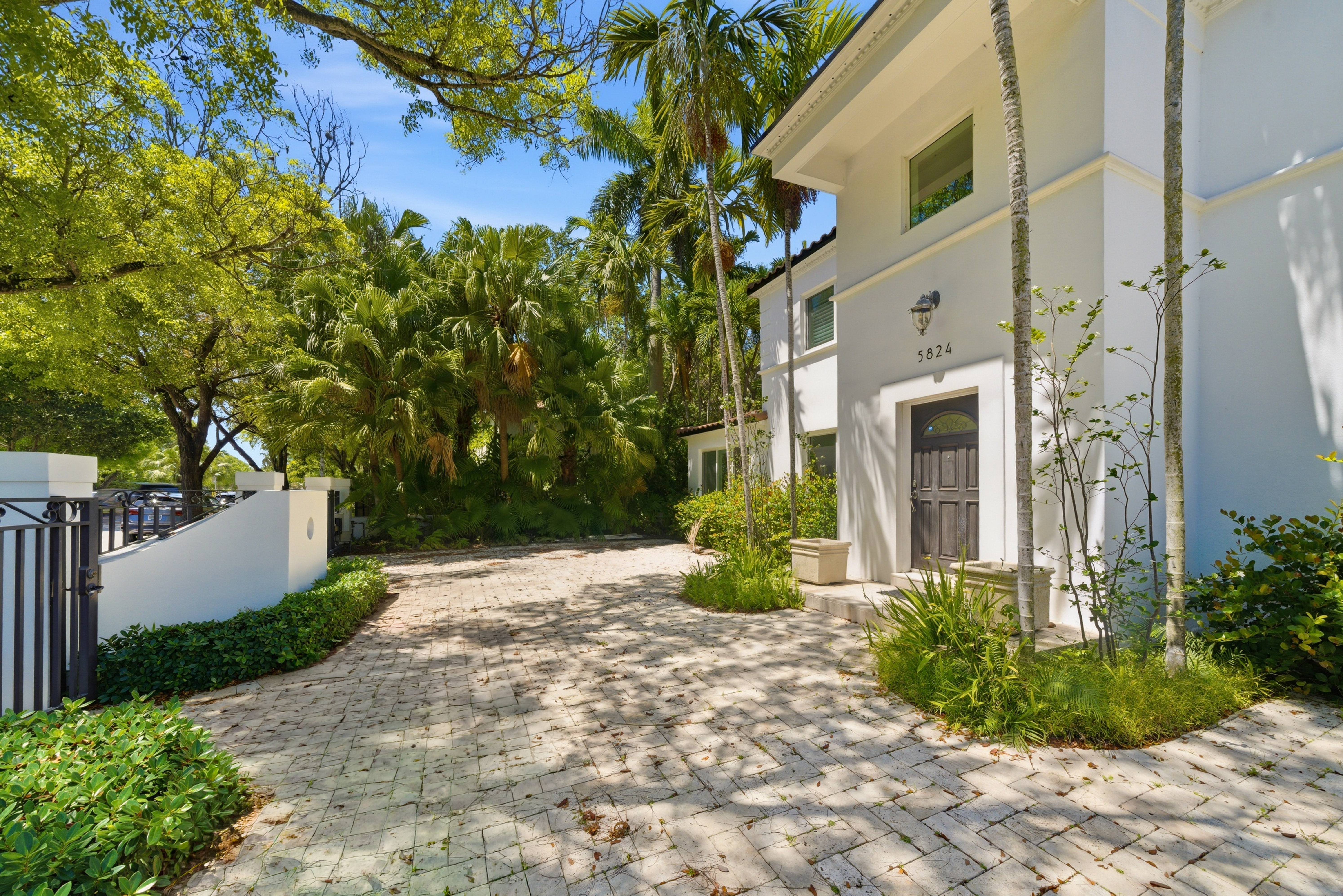 5824 Alton Road Miami Beach FL 33140