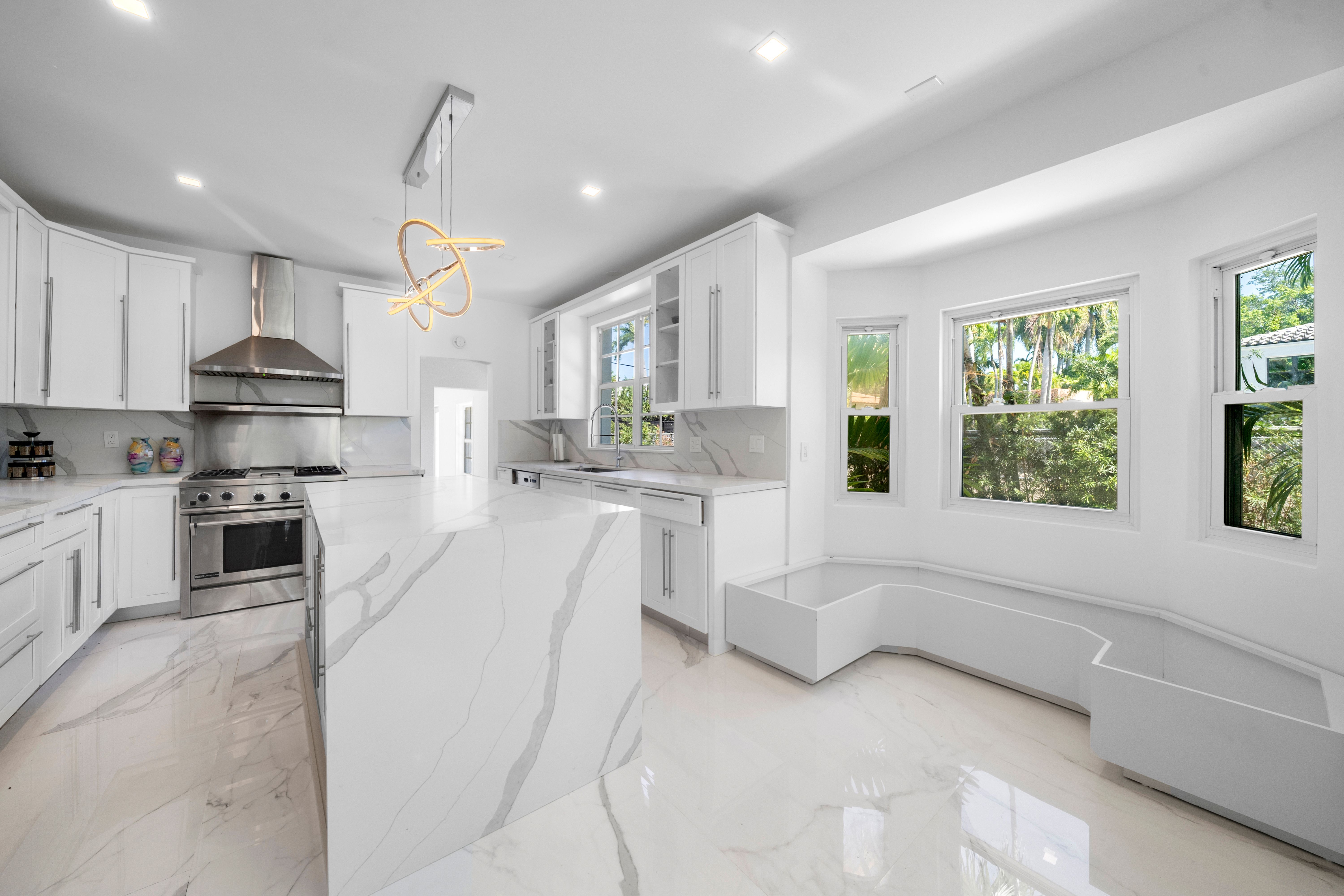5824 Alton Road Miami Beach FL 33140