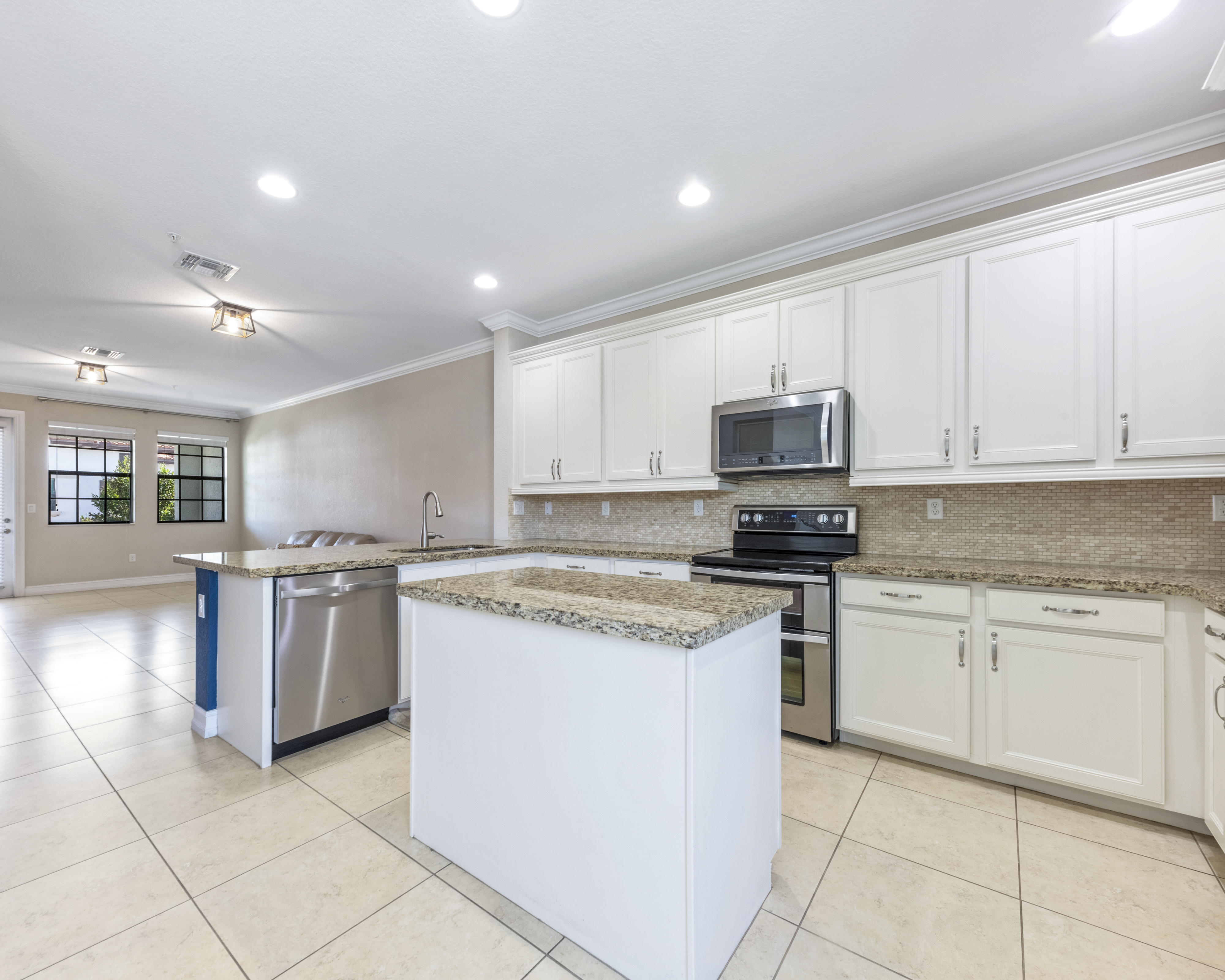11348 SW 14th Street Pembroke Pines FL 33025