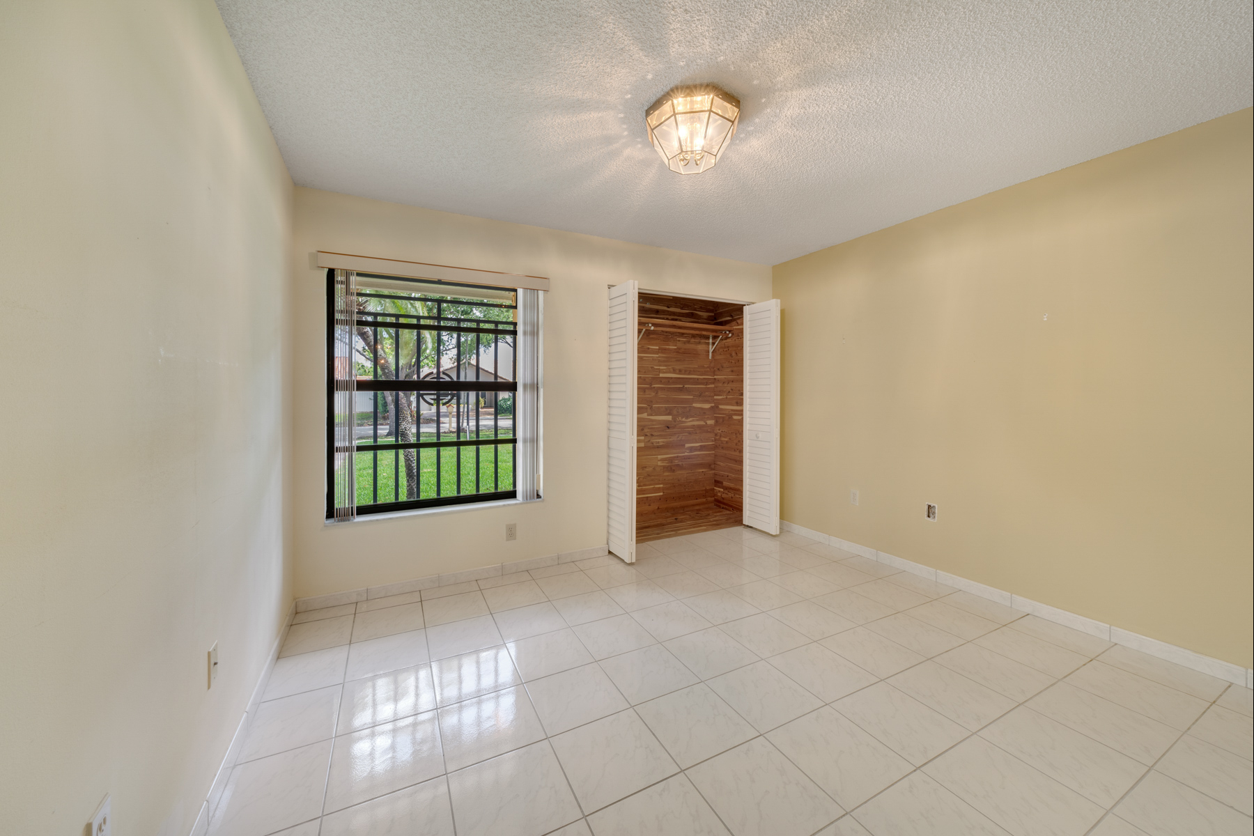 14452 SW 43rd Terrace Miami FL 33175