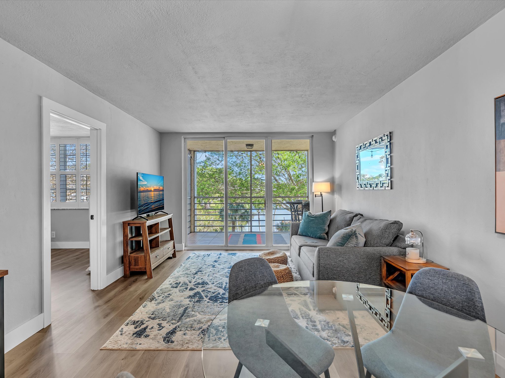 9340 Lagoon Place Davie FL 33324