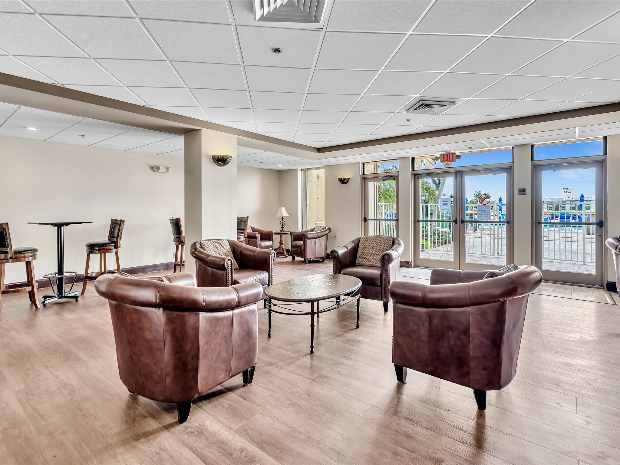 9340 Lagoon Place Davie FL 33324