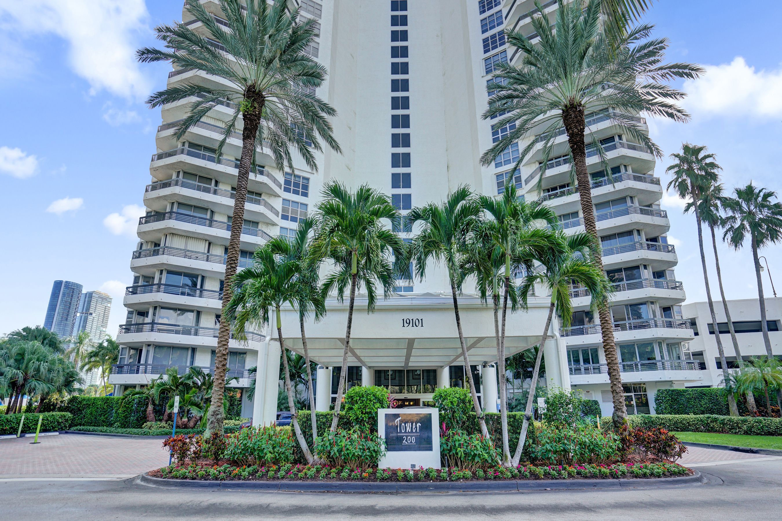 19101 NE 36th Place Aventura FL 33180