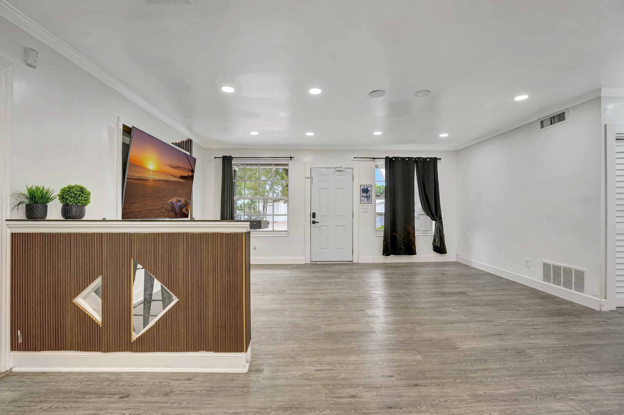 18600 NE 7th Court North Miami Beach FL 33179