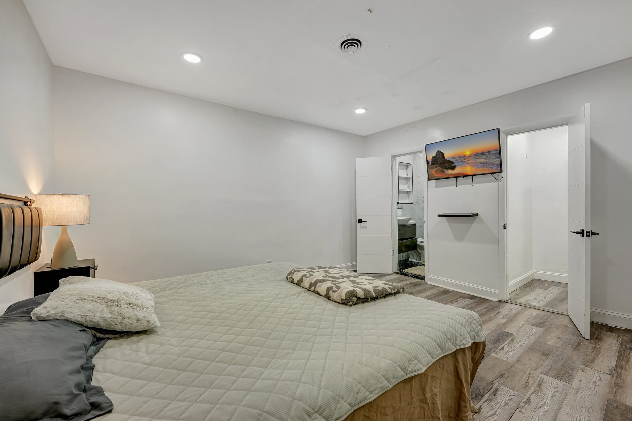 18600 NE 7th Court North Miami Beach FL 33179