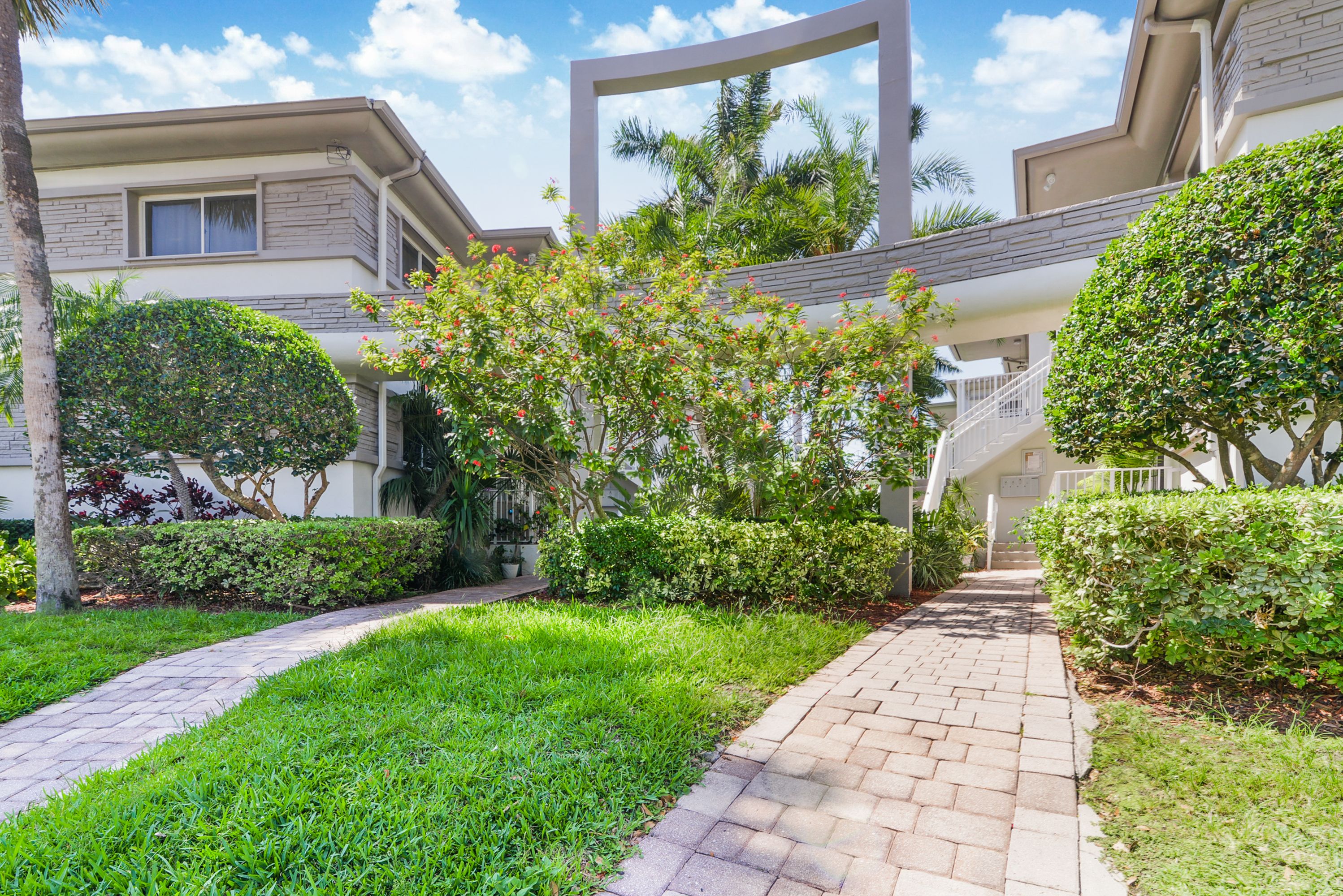 1142 99th Street Bay Harbor Islands FL 33154