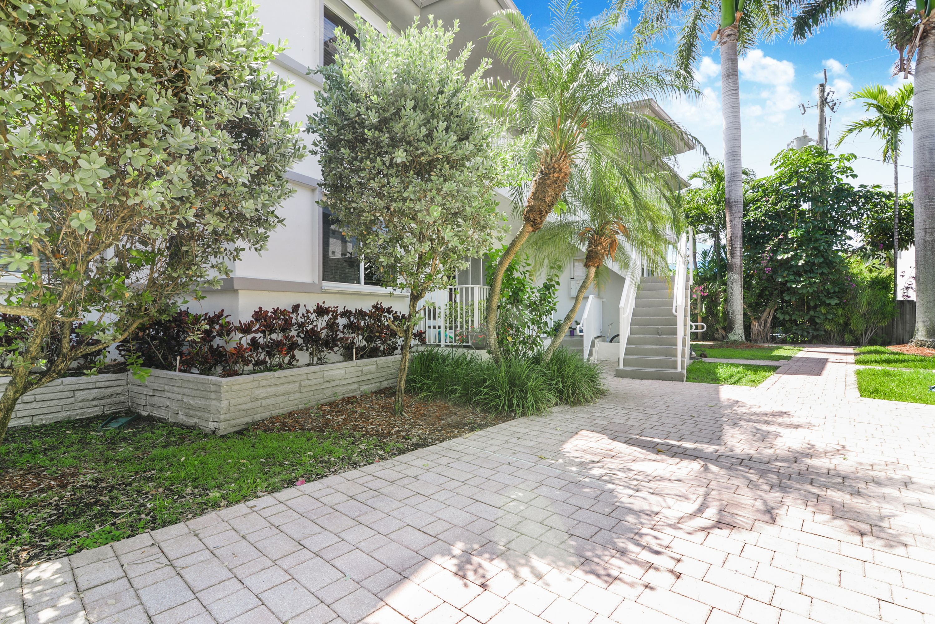 1142 99th Street Bay Harbor Islands FL 33154