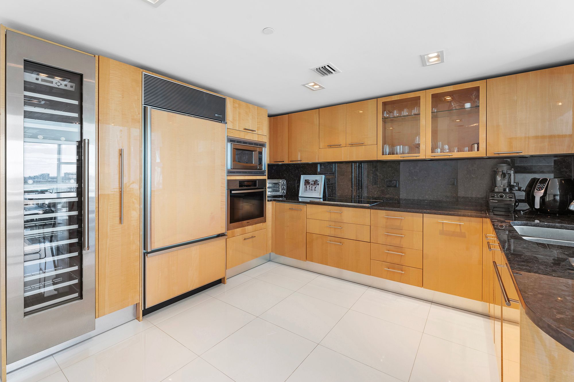 6801 Collins Avenue Miami Beach FL 33141