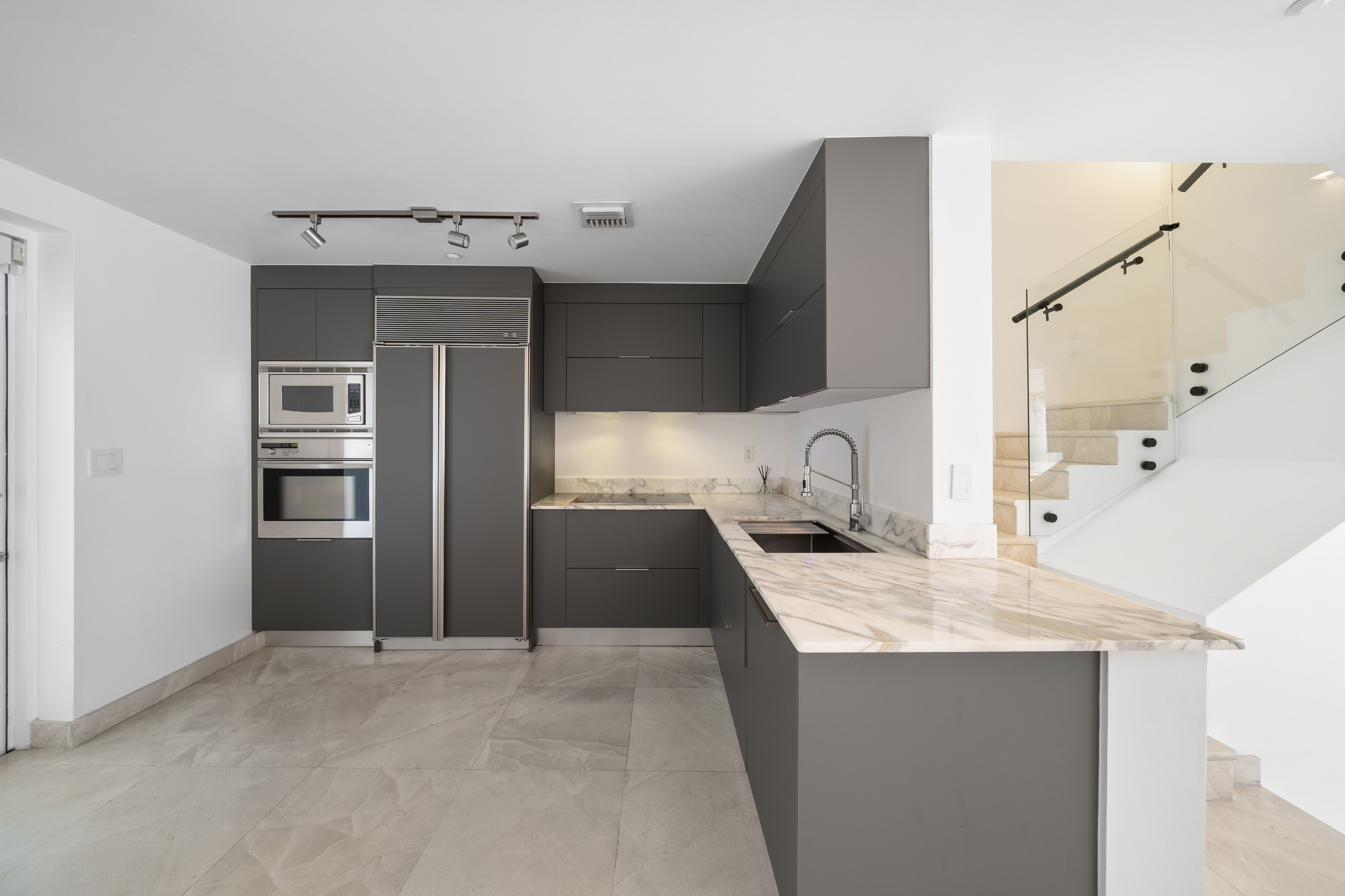 400 Alton Road Miami Beach FL 33139
