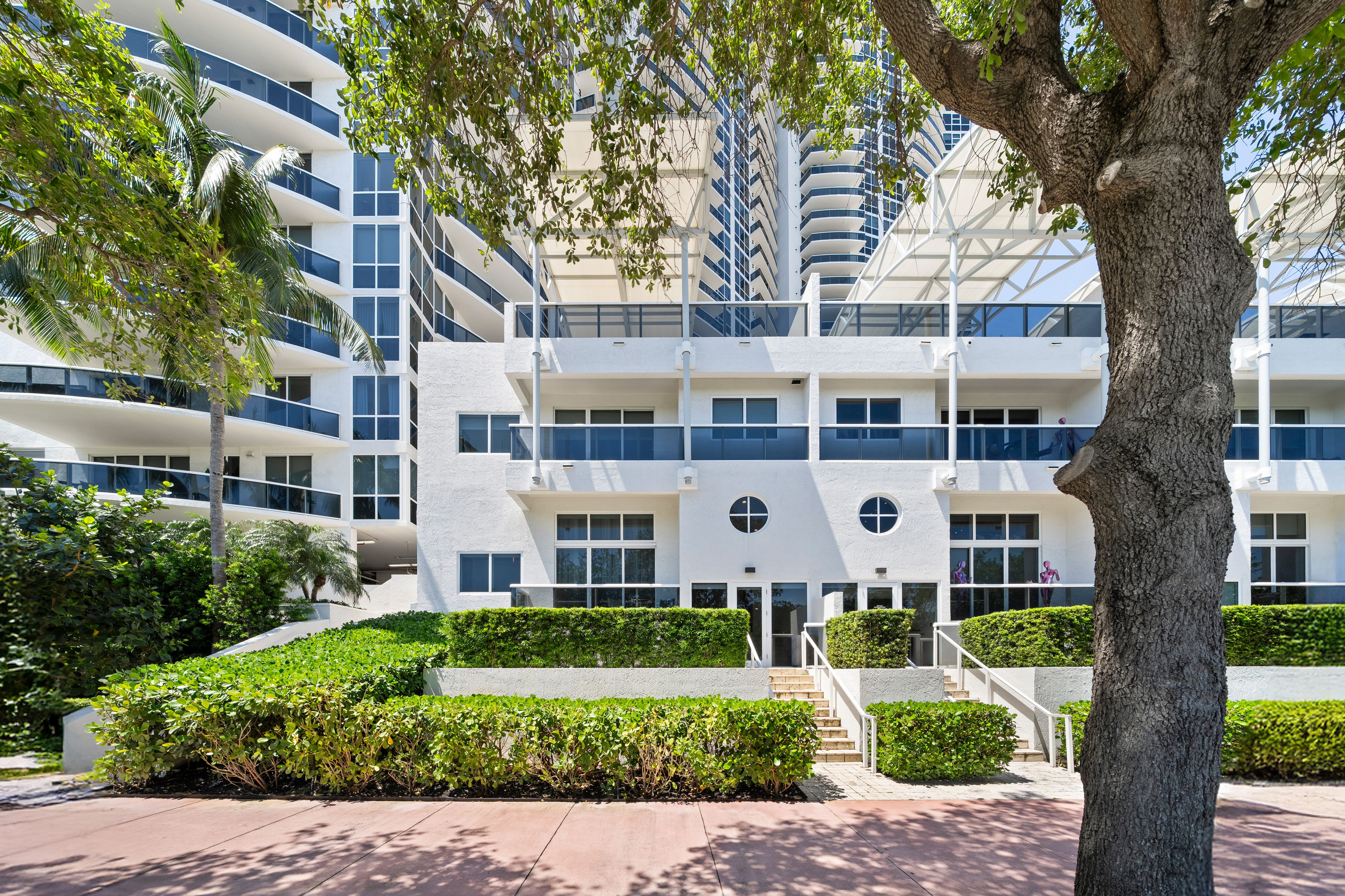 400 Alton Road Miami Beach FL 33139