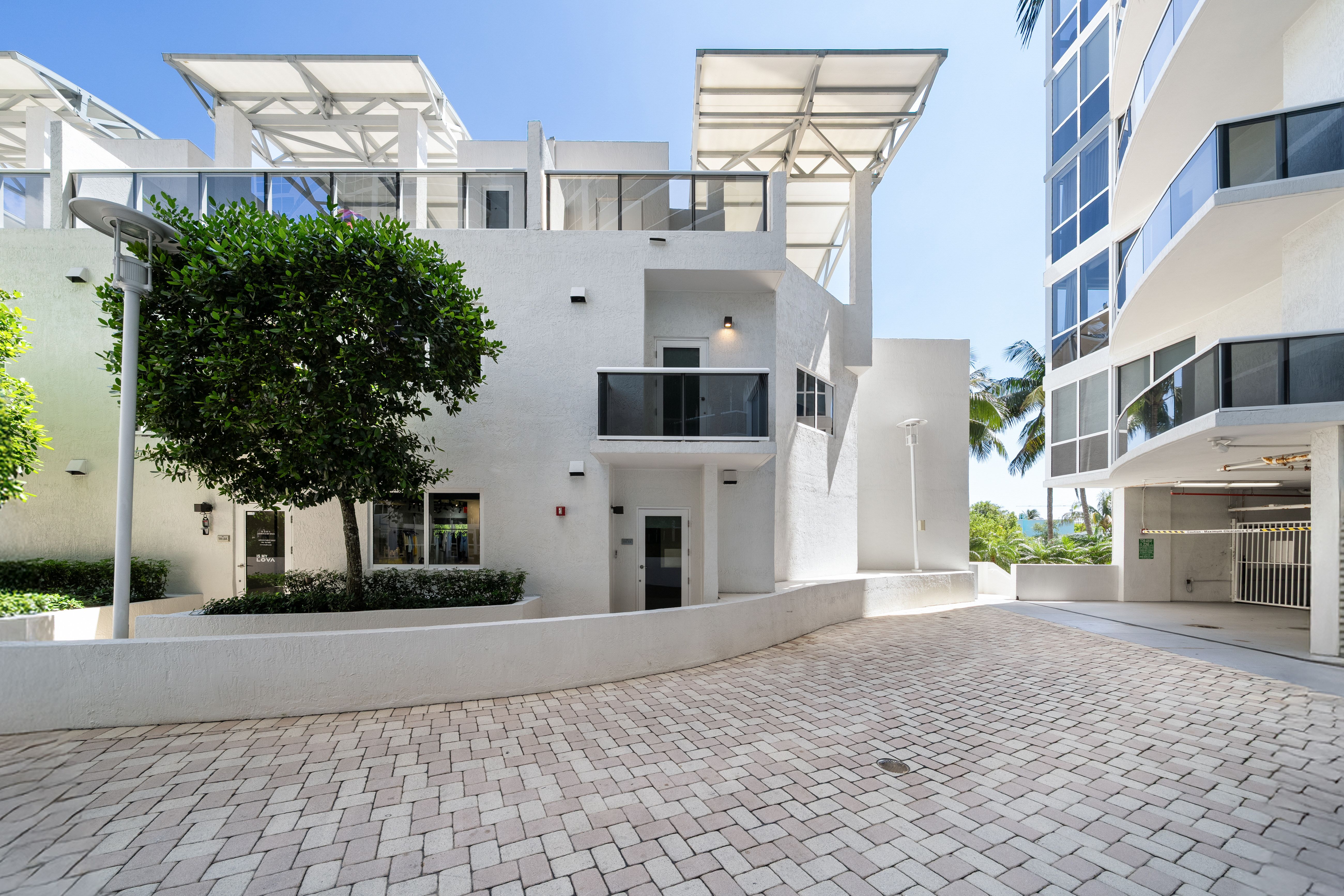 400 Alton Road Miami Beach FL 33139