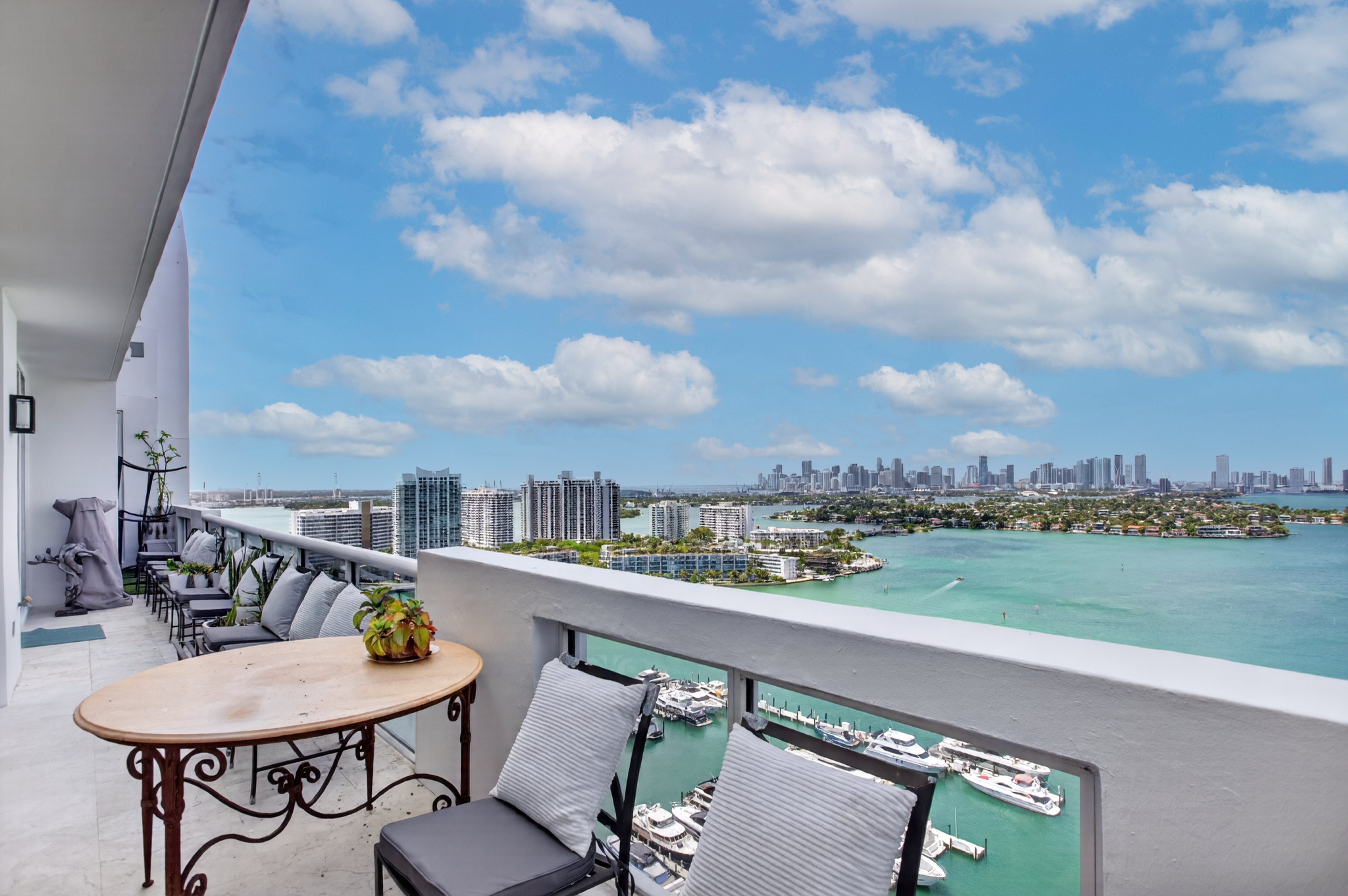 1900 Sunset Harbour Drive Miami Beach FL 33139