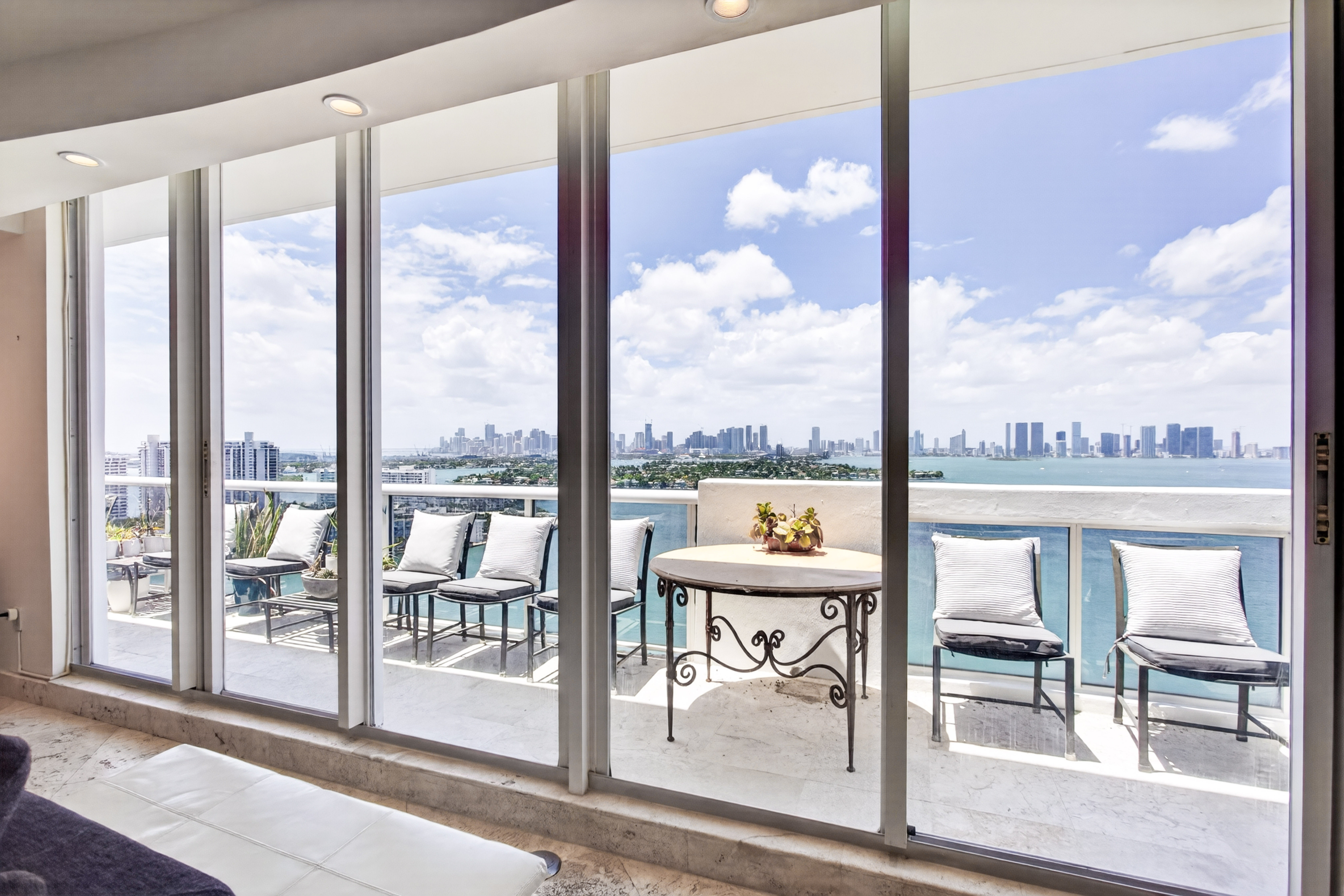 1900 Sunset Harbour Drive Miami Beach FL 33139