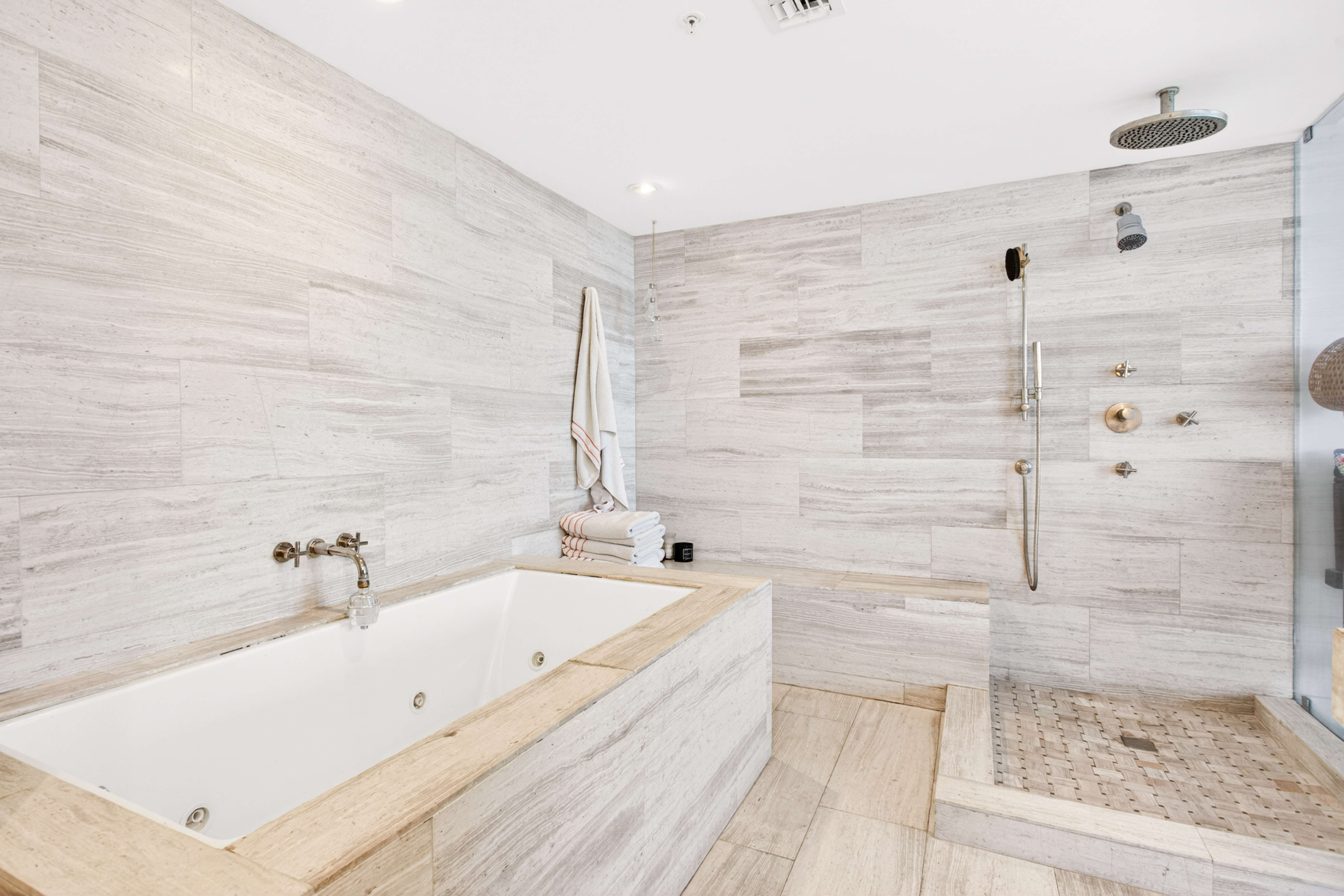 1900 Sunset Harbour Drive Miami Beach FL 33139