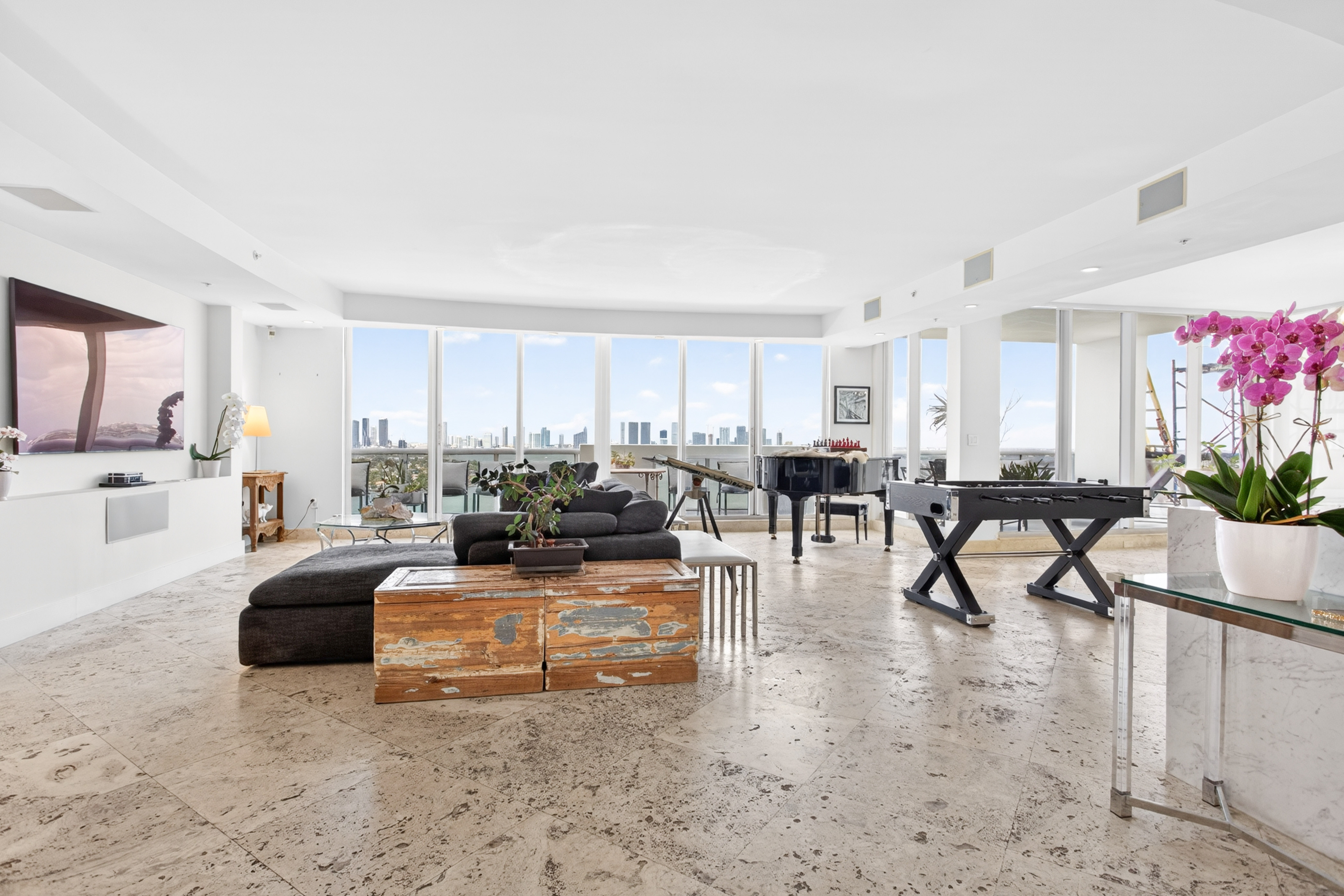1900 Sunset Harbour Drive Miami Beach FL 33139