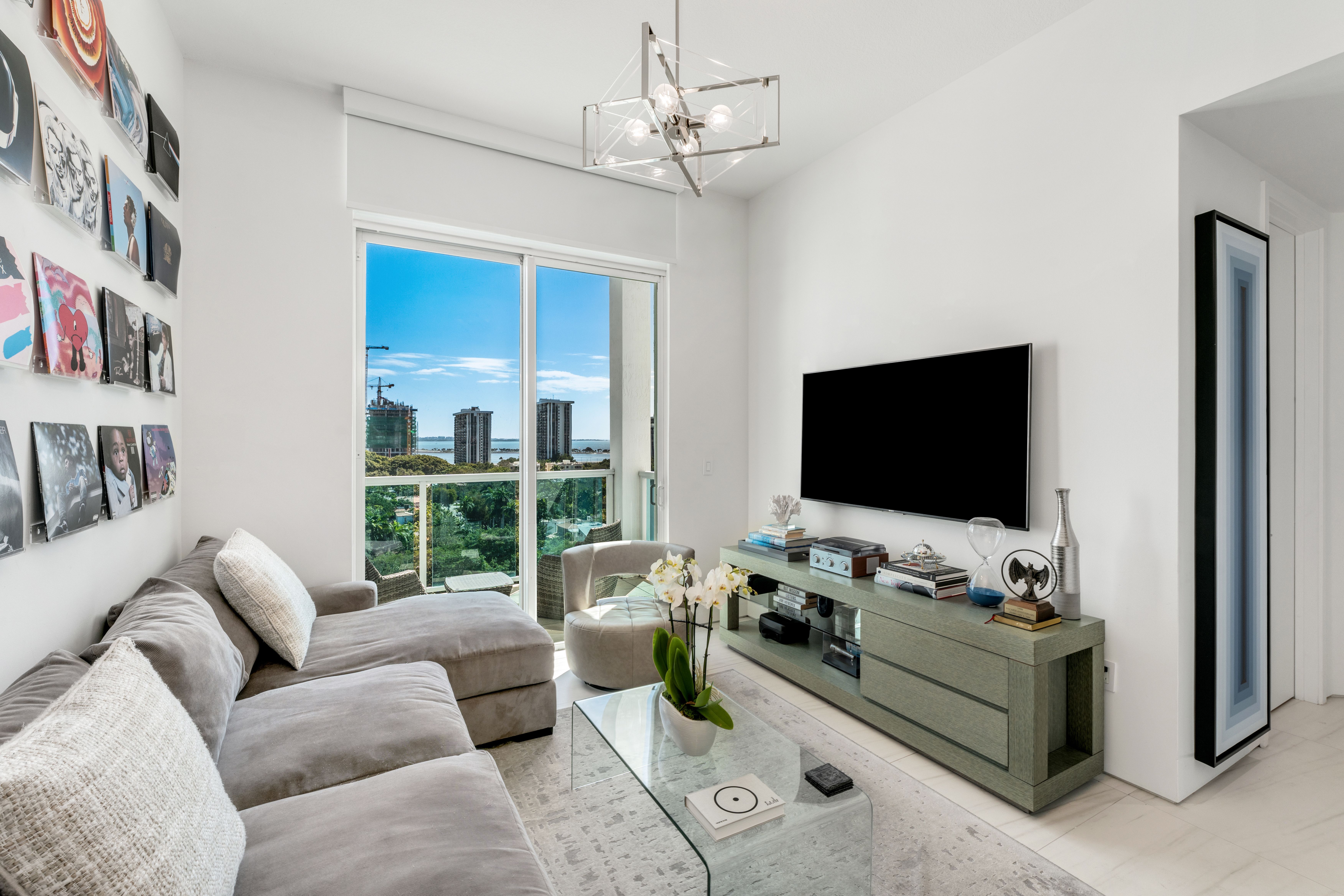 1723 SW 2nd Avenue Miami FL 33129