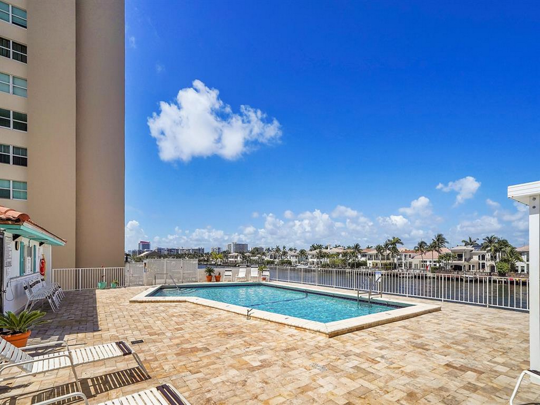 1400 S Ocean Drive Hollywood FL 33019