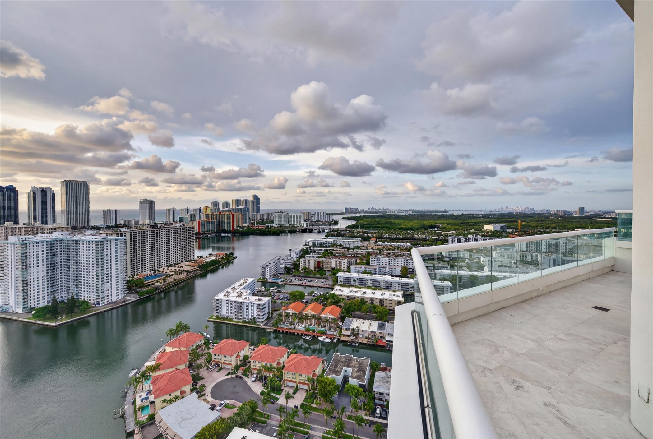 2600 Island Boulevard Aventura FL 33160