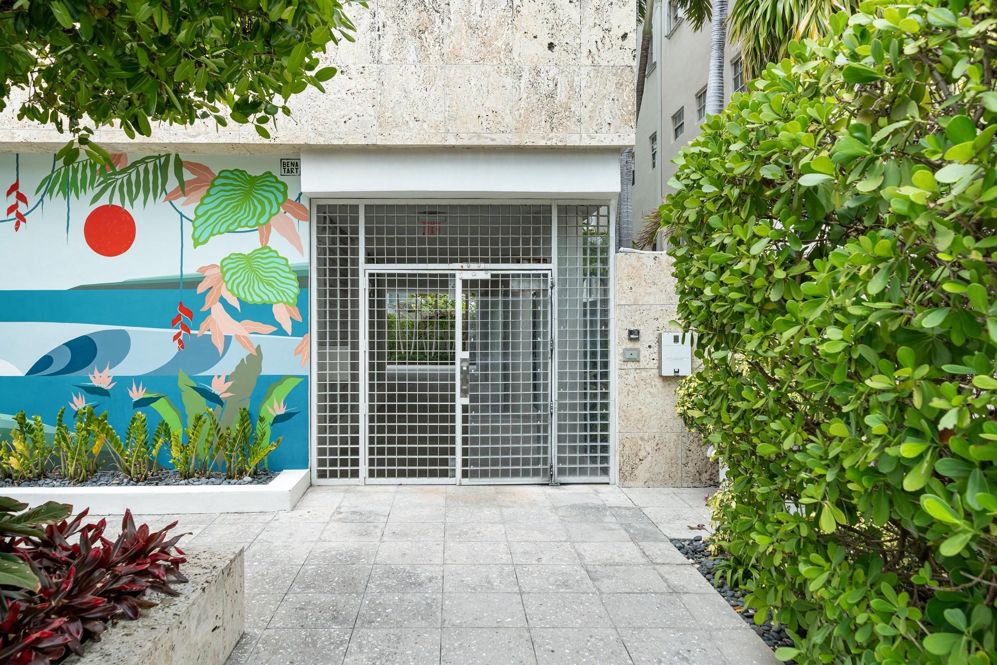 226 Ocean Drive Miami Beach FL 33139