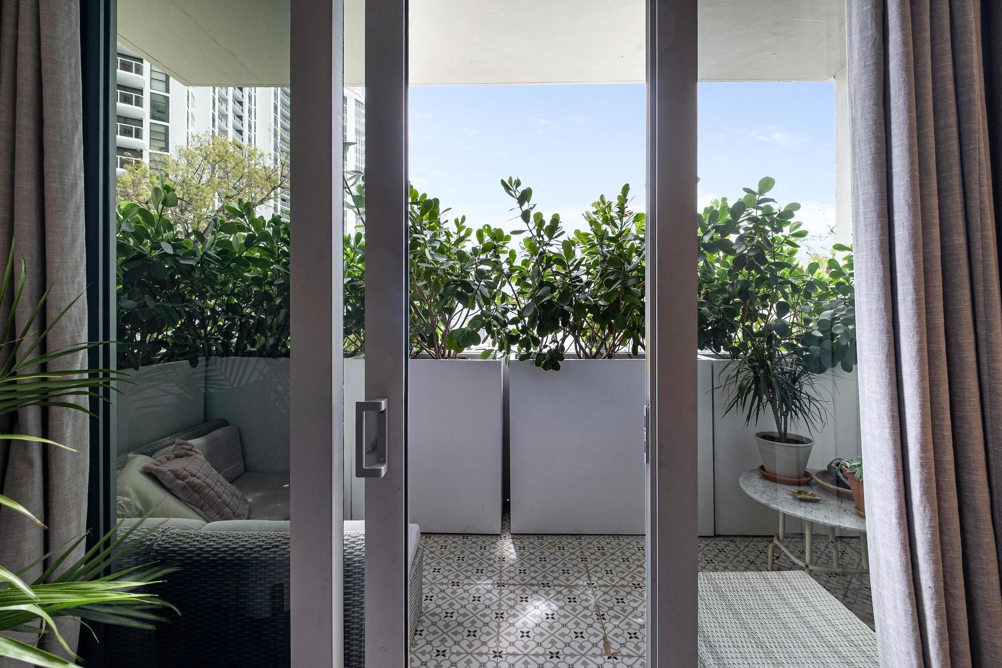 5 Island Avenue Miami Beach FL 33139
