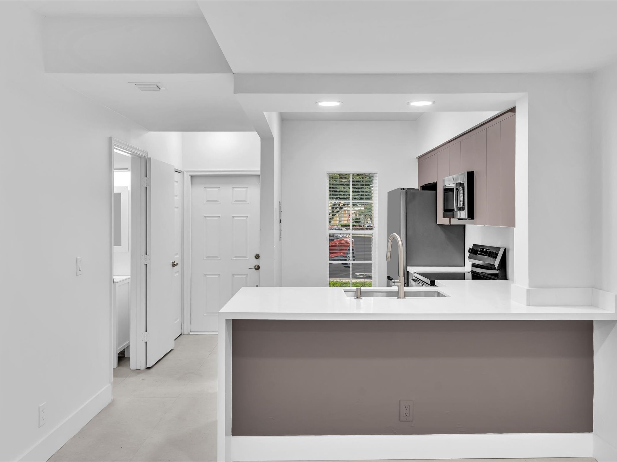 8 Key West Court Weston FL 33326